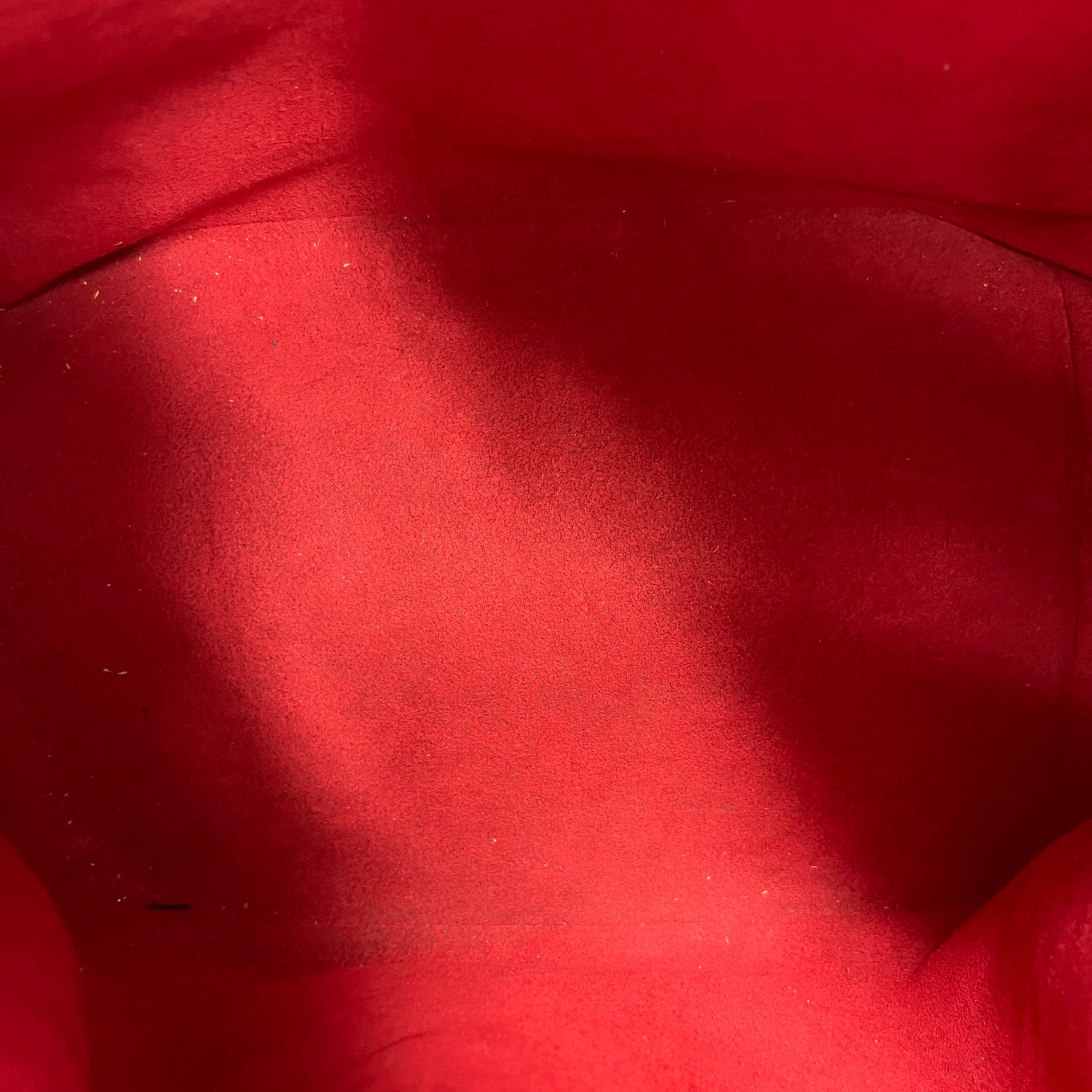 Women's Noe Epi Leather Bag Red