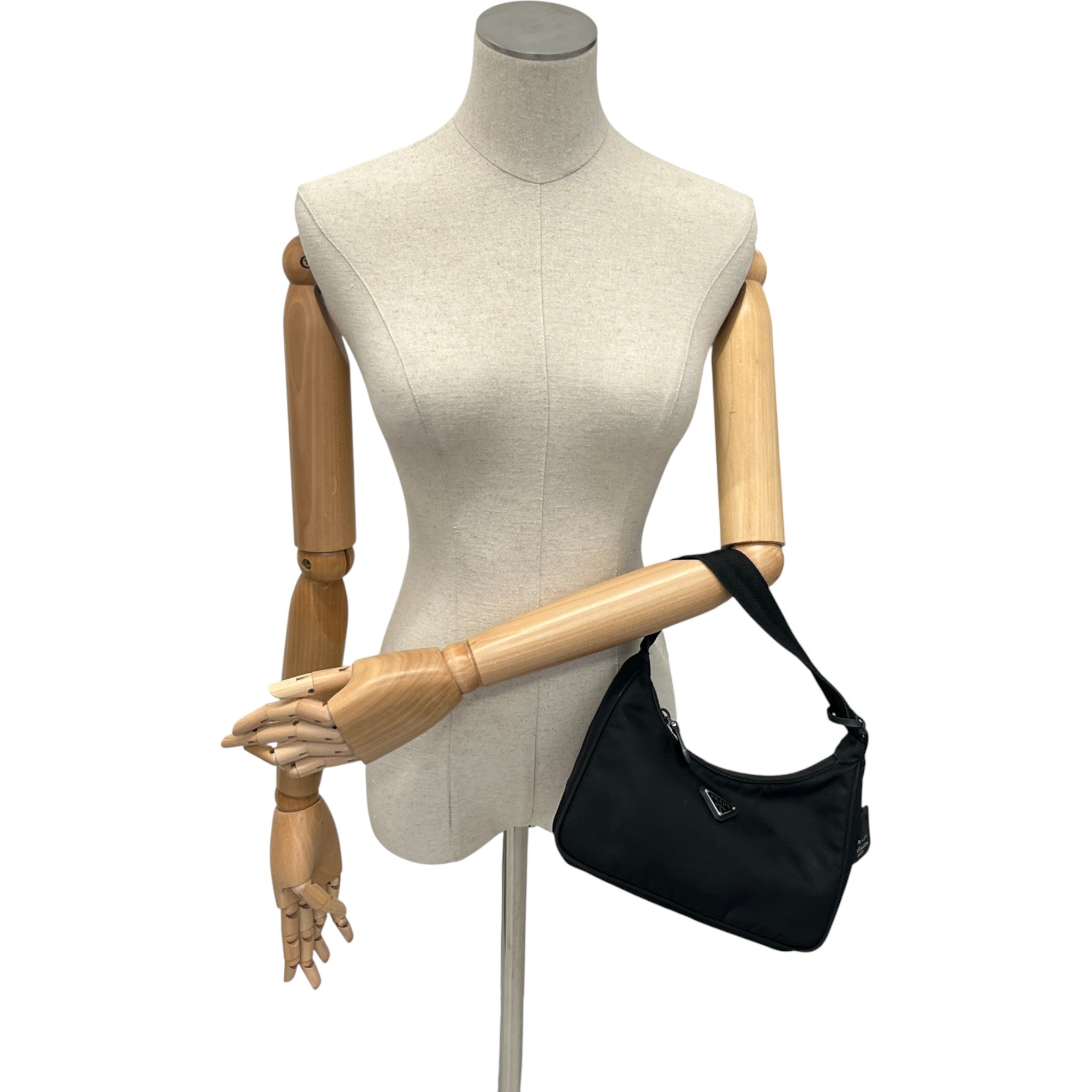 Women's Re-Nylon Re-Edition 2000 Bag Black