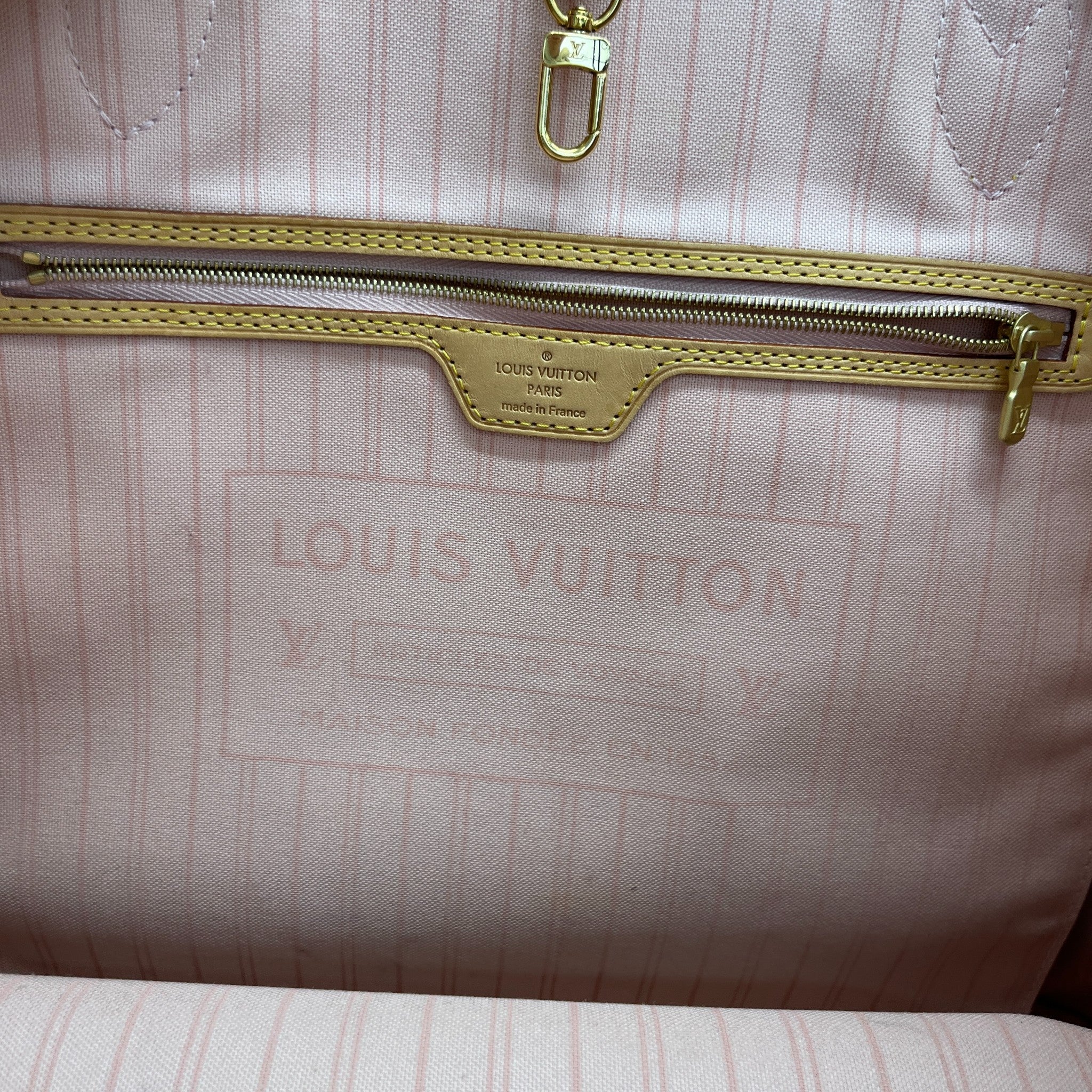 Women's Damier Azur Neverfull Gm Bag White