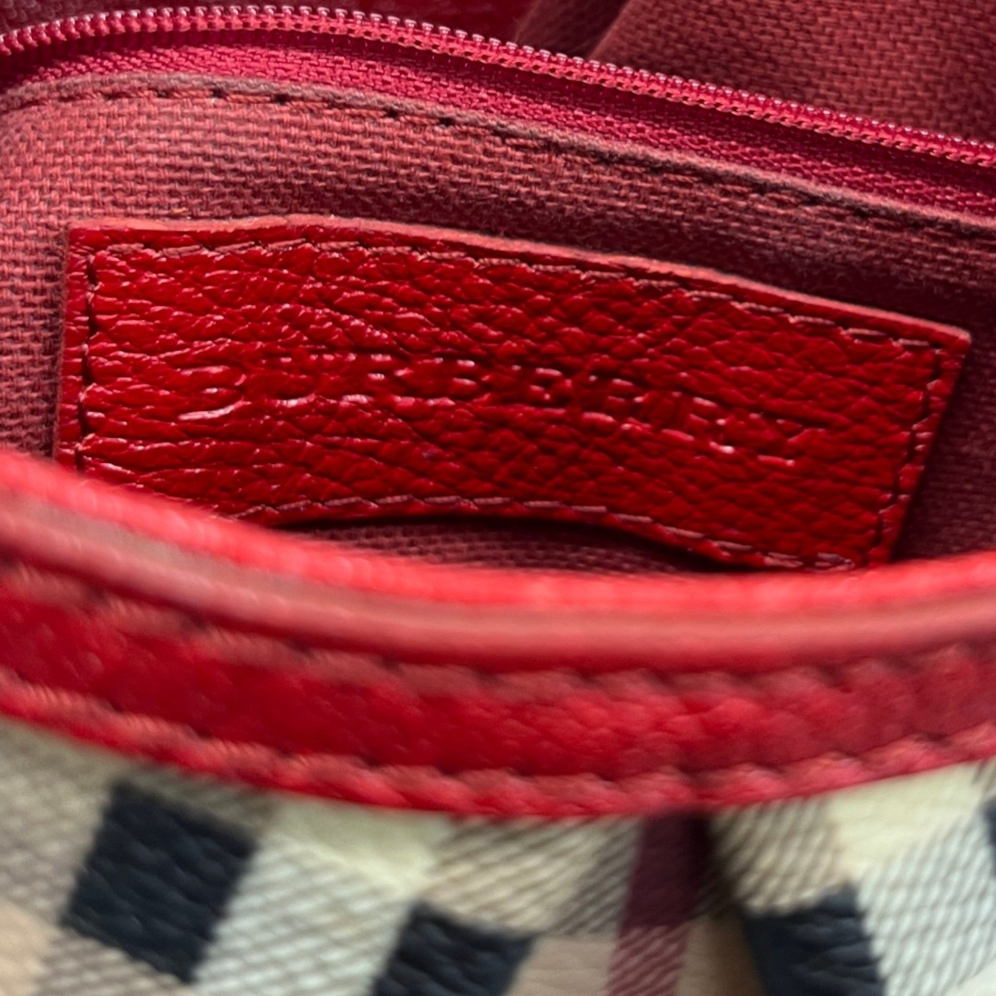 Women's Haymarket Check Hernville Hobo Bag Beige