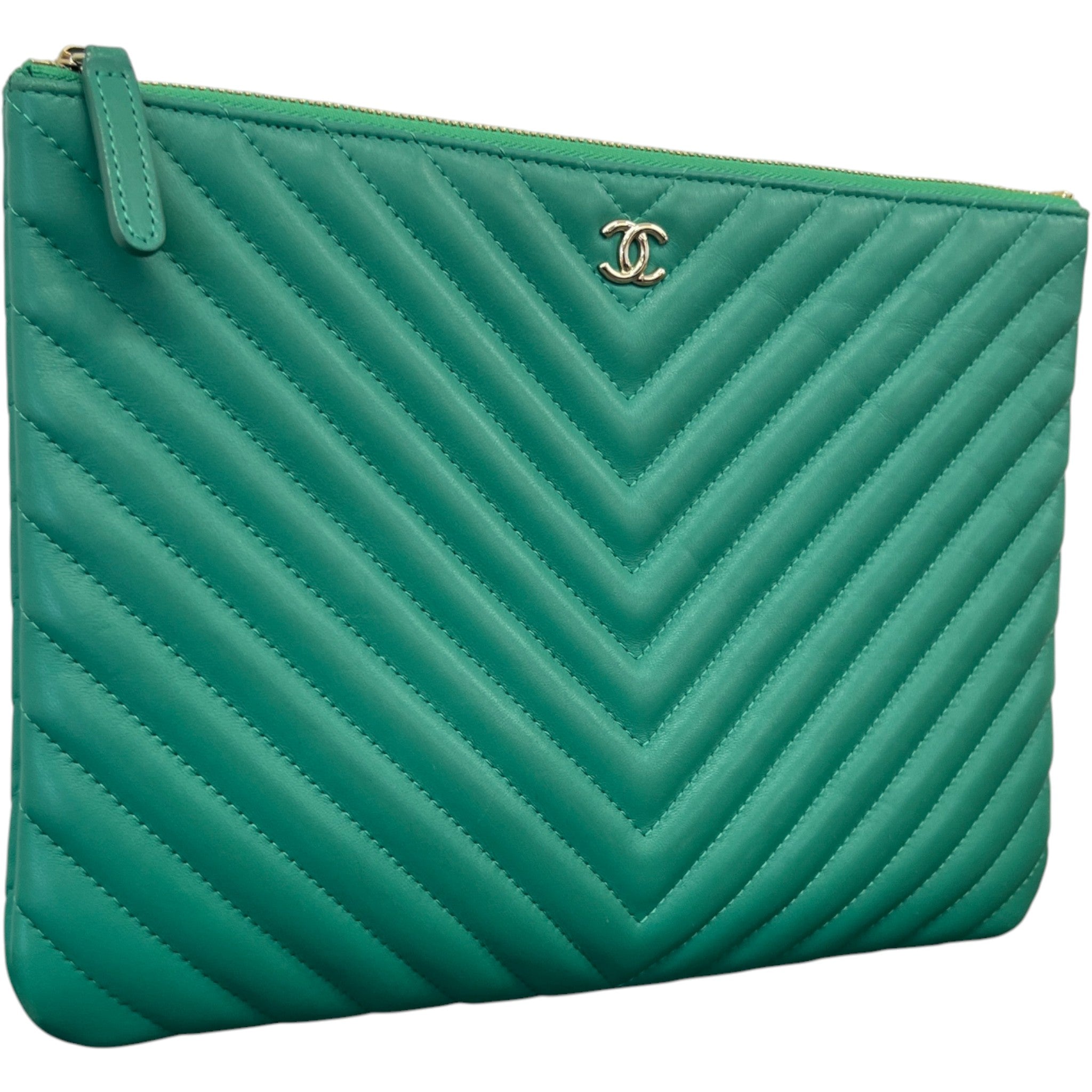 Women's Cc Chevron O-Case Lambskin Pouch Green