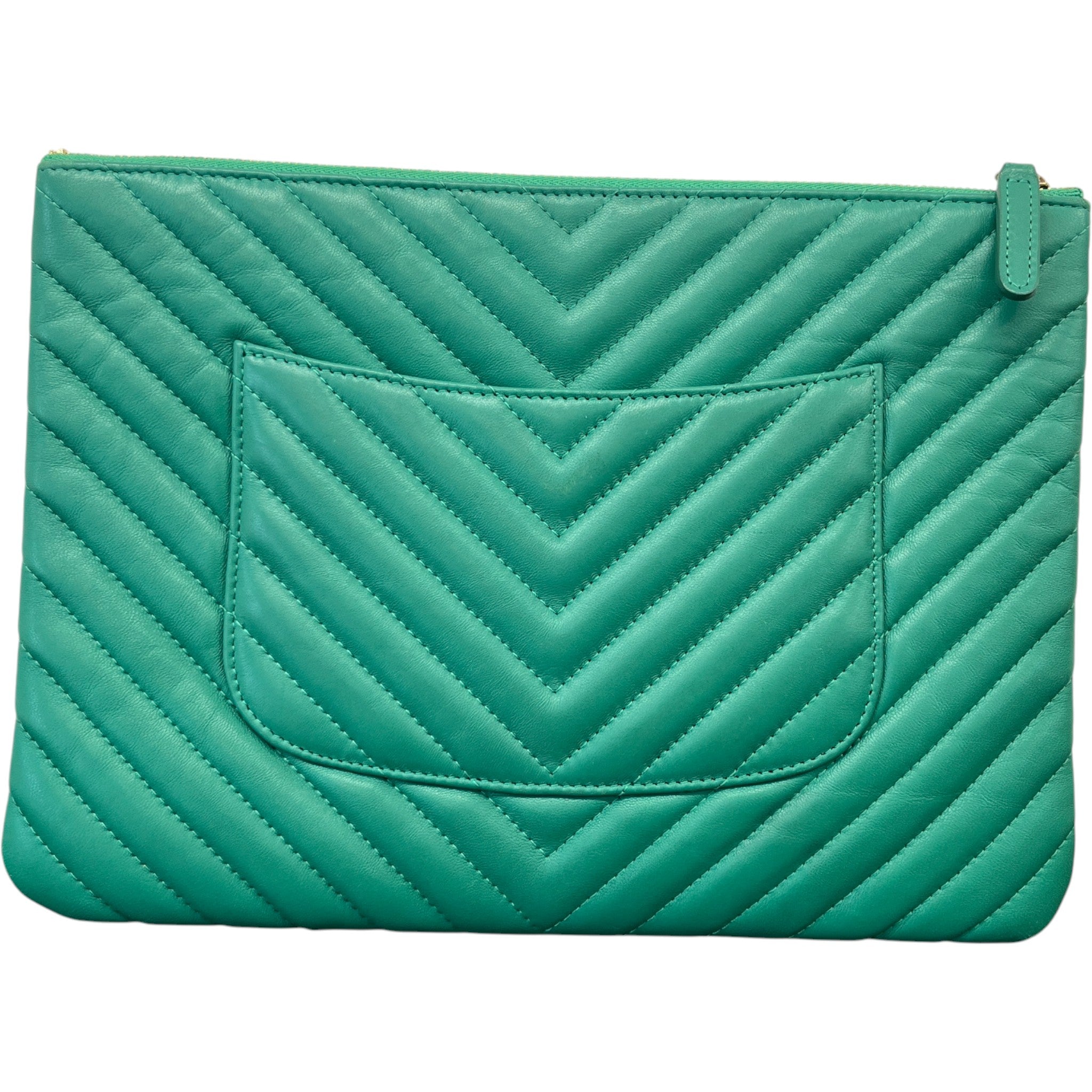 Women's Cc Chevron O-Case Lambskin Pouch Green