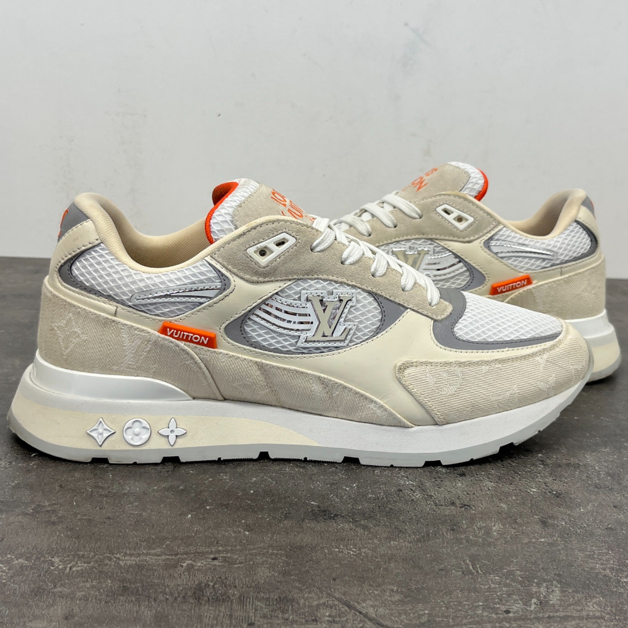 Men's Run Away Low Trainers Cream Size EU 43.5 / UK 9.5