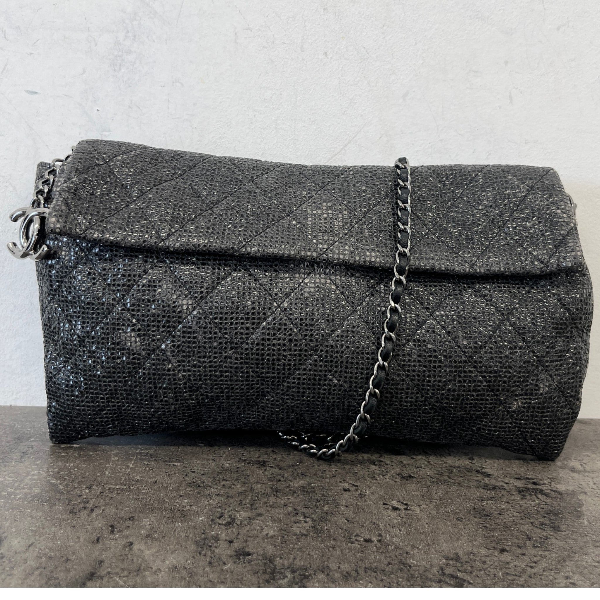 Women's Limited Edition Iridescent Wallet On Chain Bag Black
