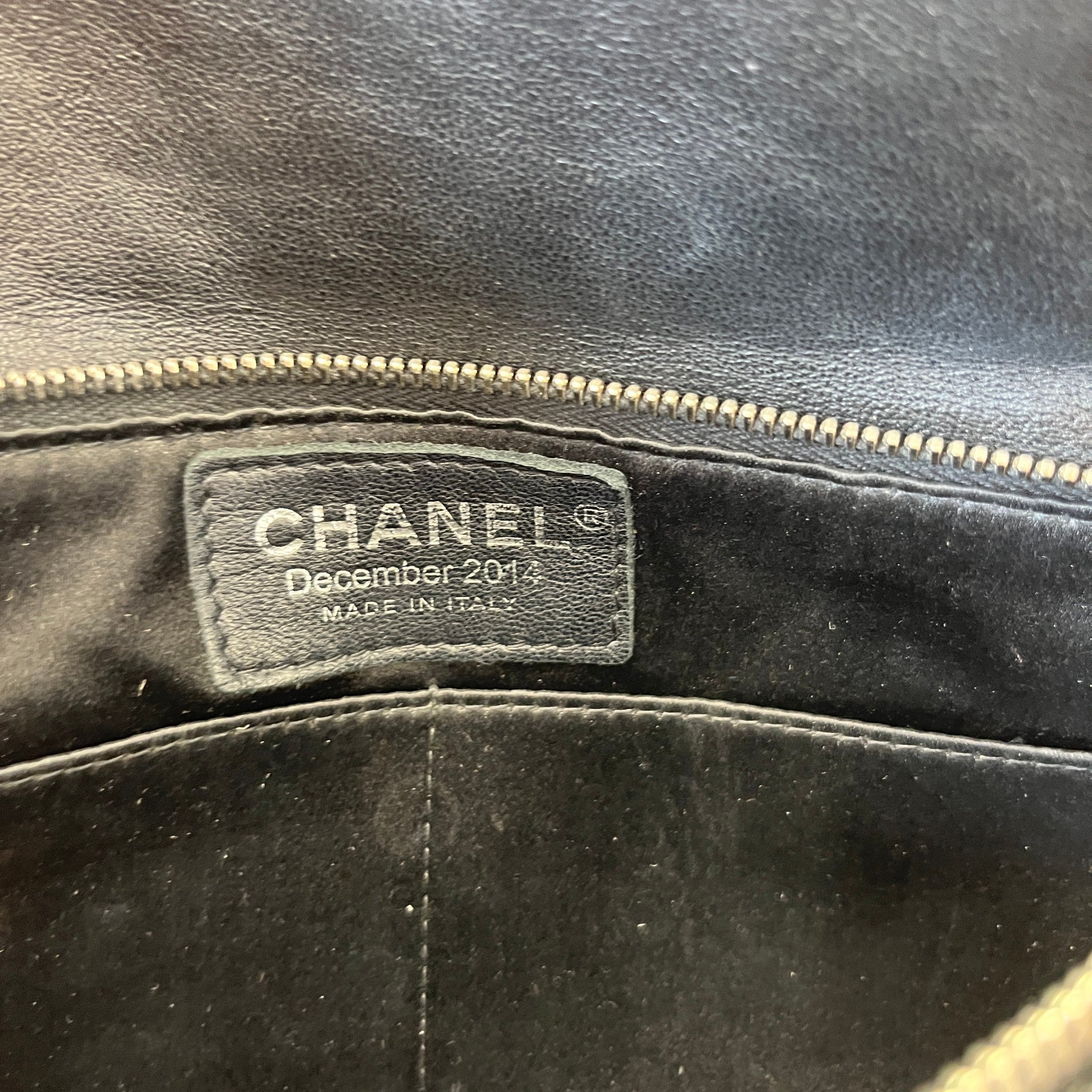 Women's Limited Edition Iridescent Wallet On Chain Bag Black