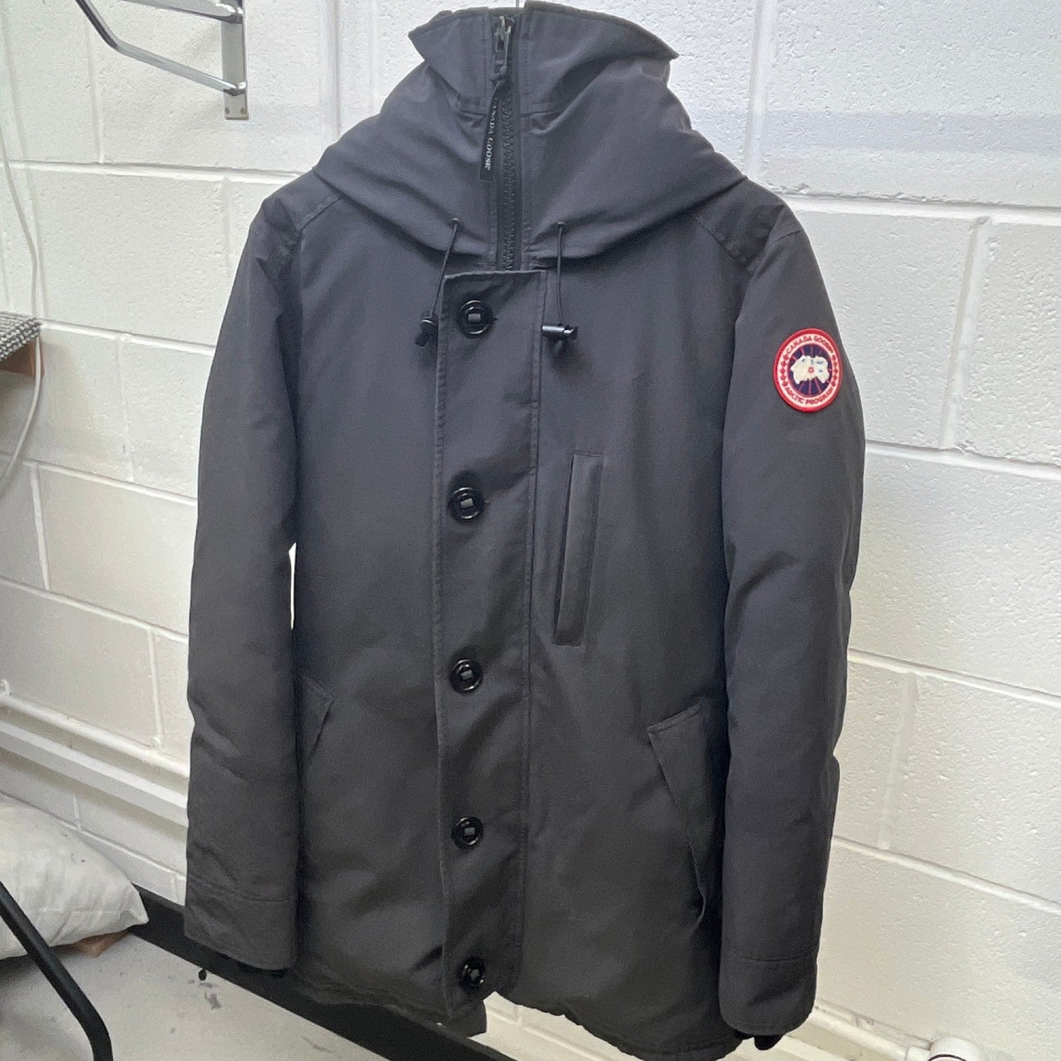 Men's Chateau Parka Down Jacket Charcoal Size M