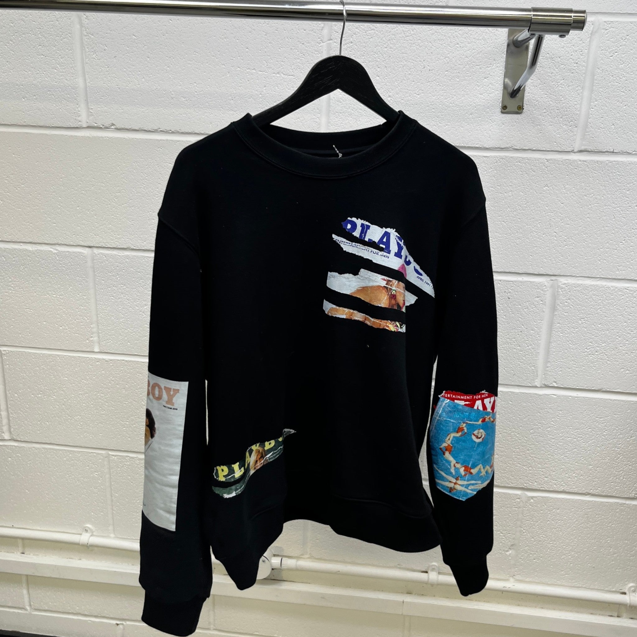 Men's Playboy Magazine Crewneck Sweatshirt Black Size L