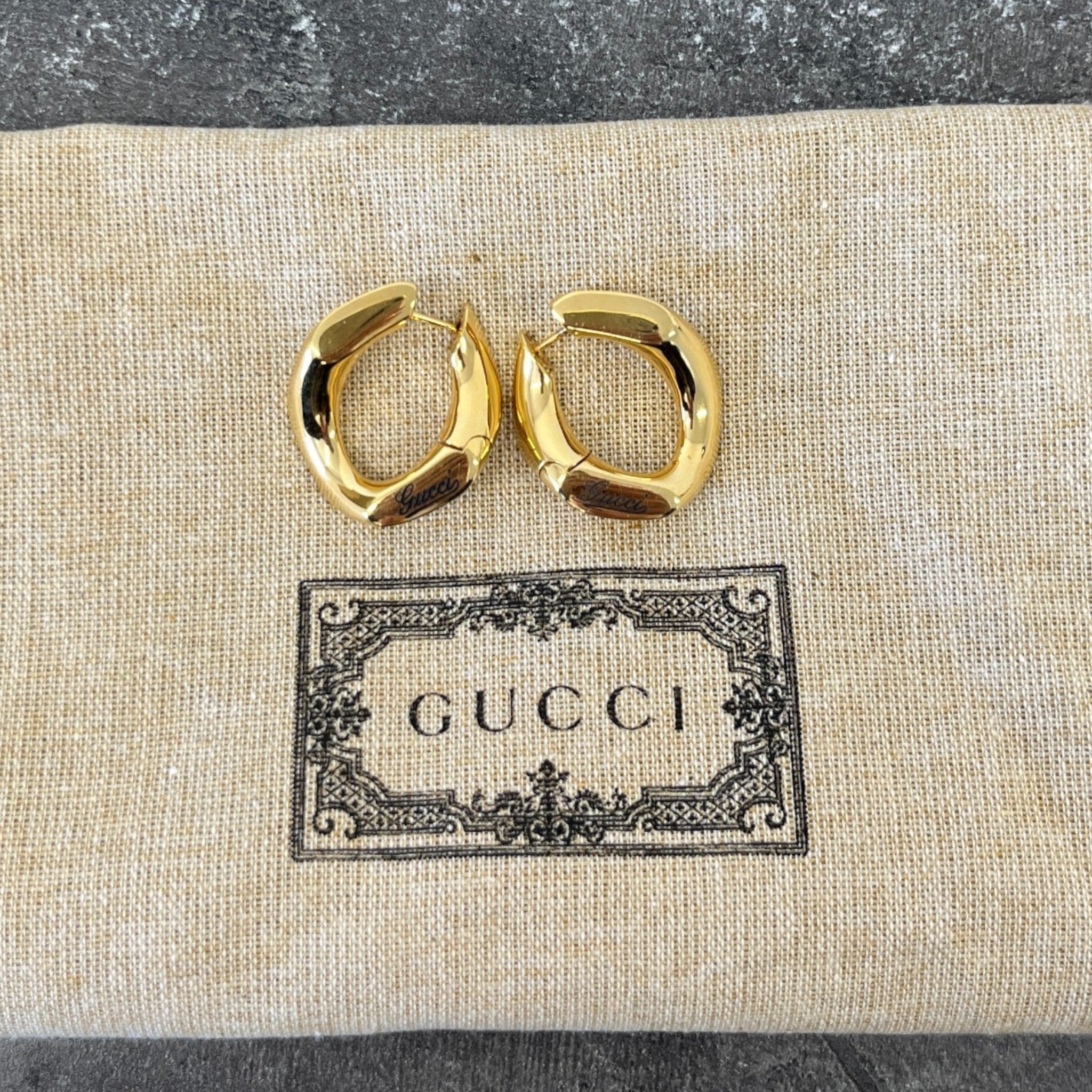 Women's Geometric Script Logo Earrings Gold