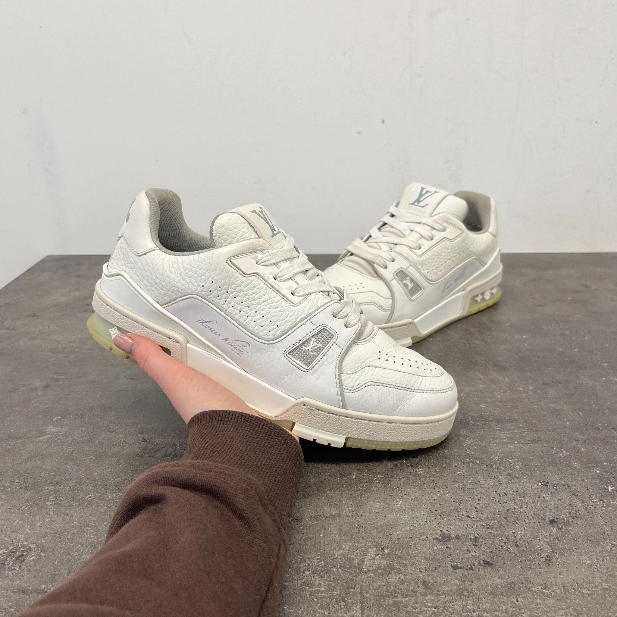 Women's Lv Low Trainers White Size EU 38.5 / UK 5.5