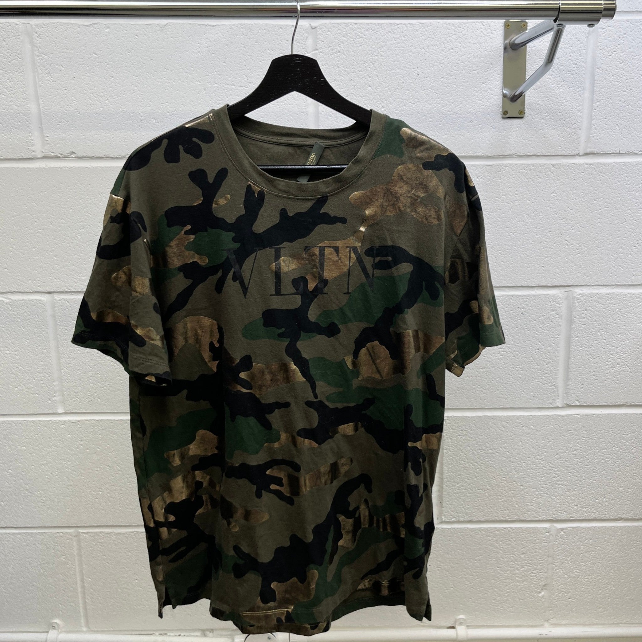 Men's Camouflage Print T-Shirt Khaki Size M