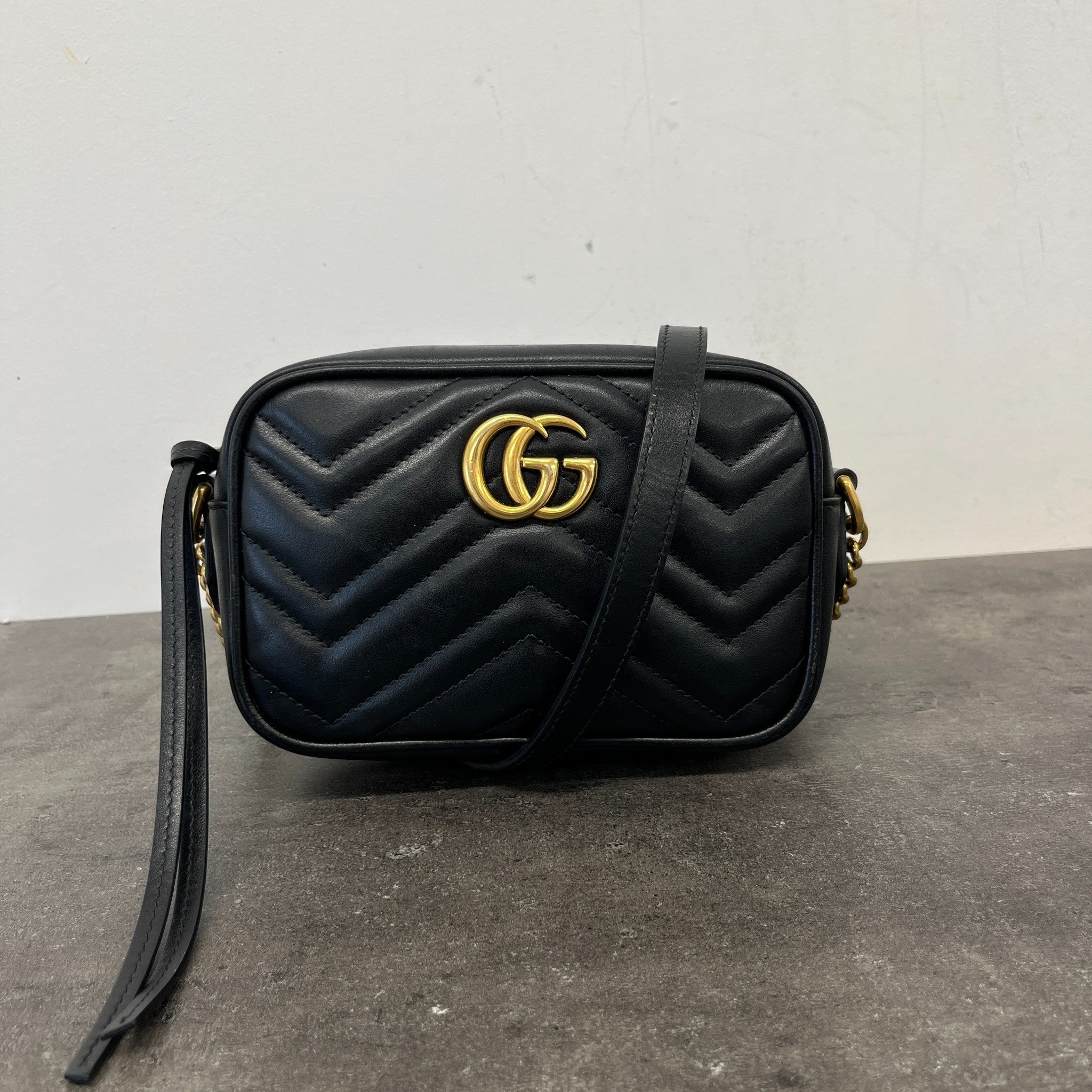 Women's Gg Marmont Camera Bag Black