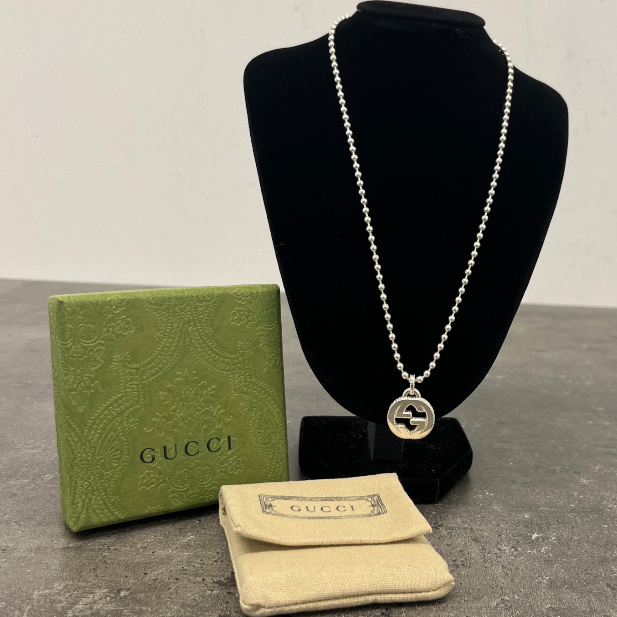 Women's Interlocking G Necklace White