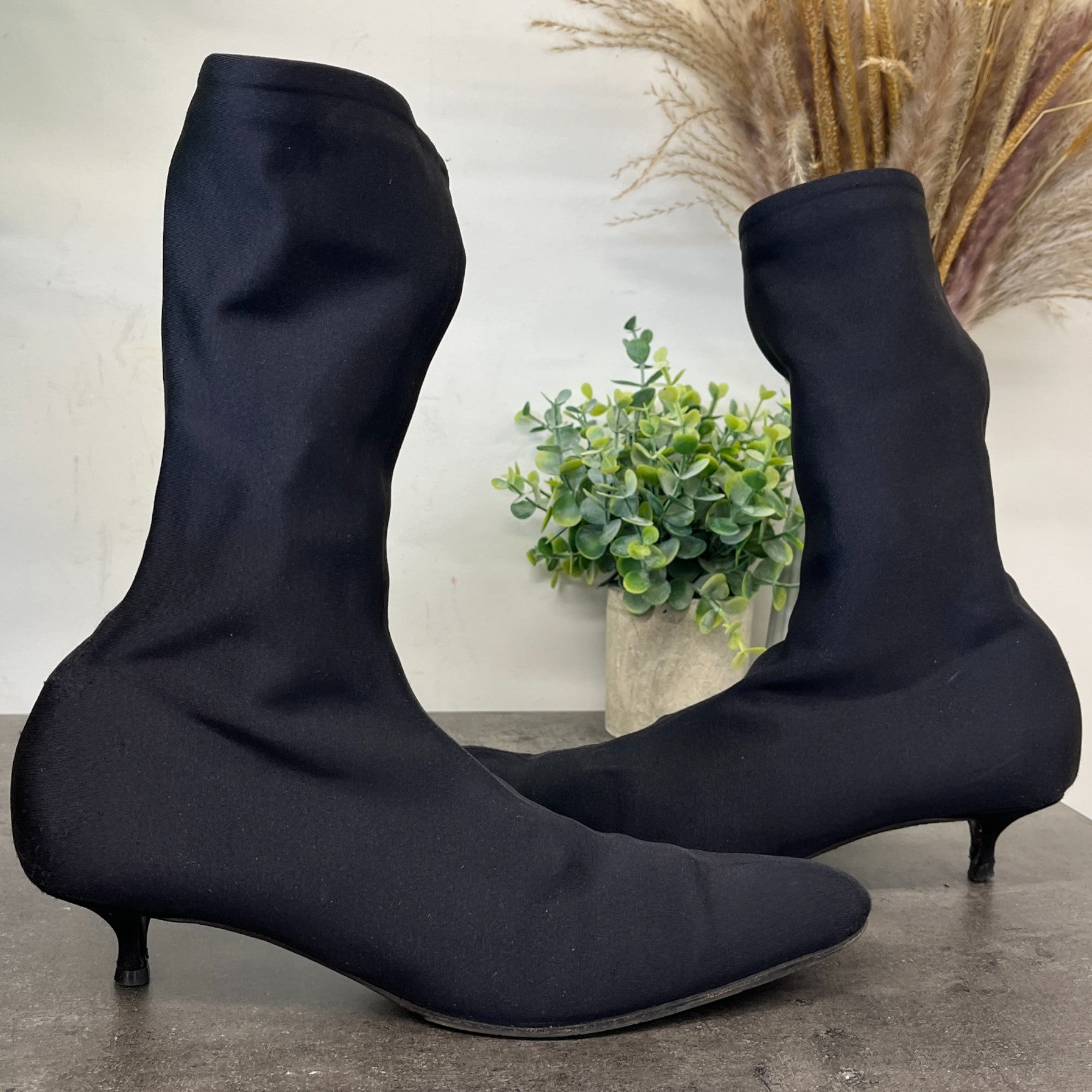 Women's Pointed Toe Kitten Heels Black Size EU 37 / UK 4