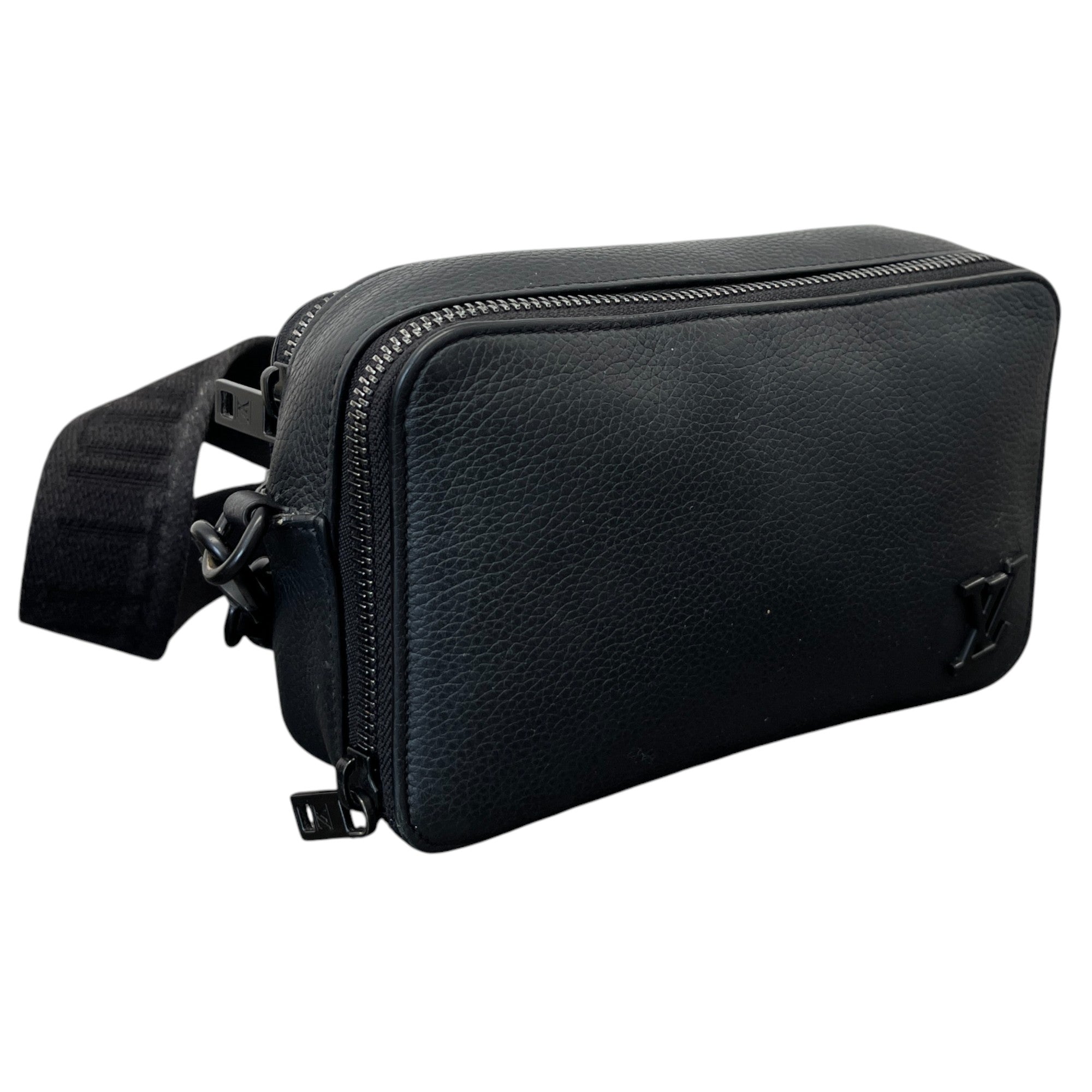 Men's Alpha Wearable Wallet Belt Bag Black