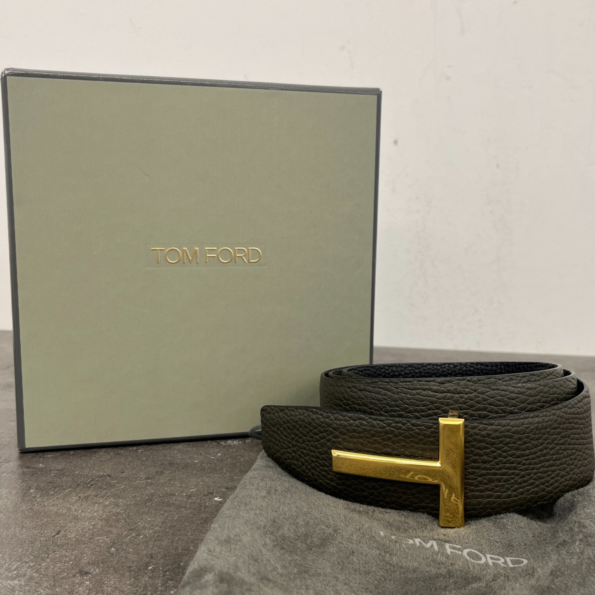 Men's Reversible T Icon Belt Black Size Waist 32"