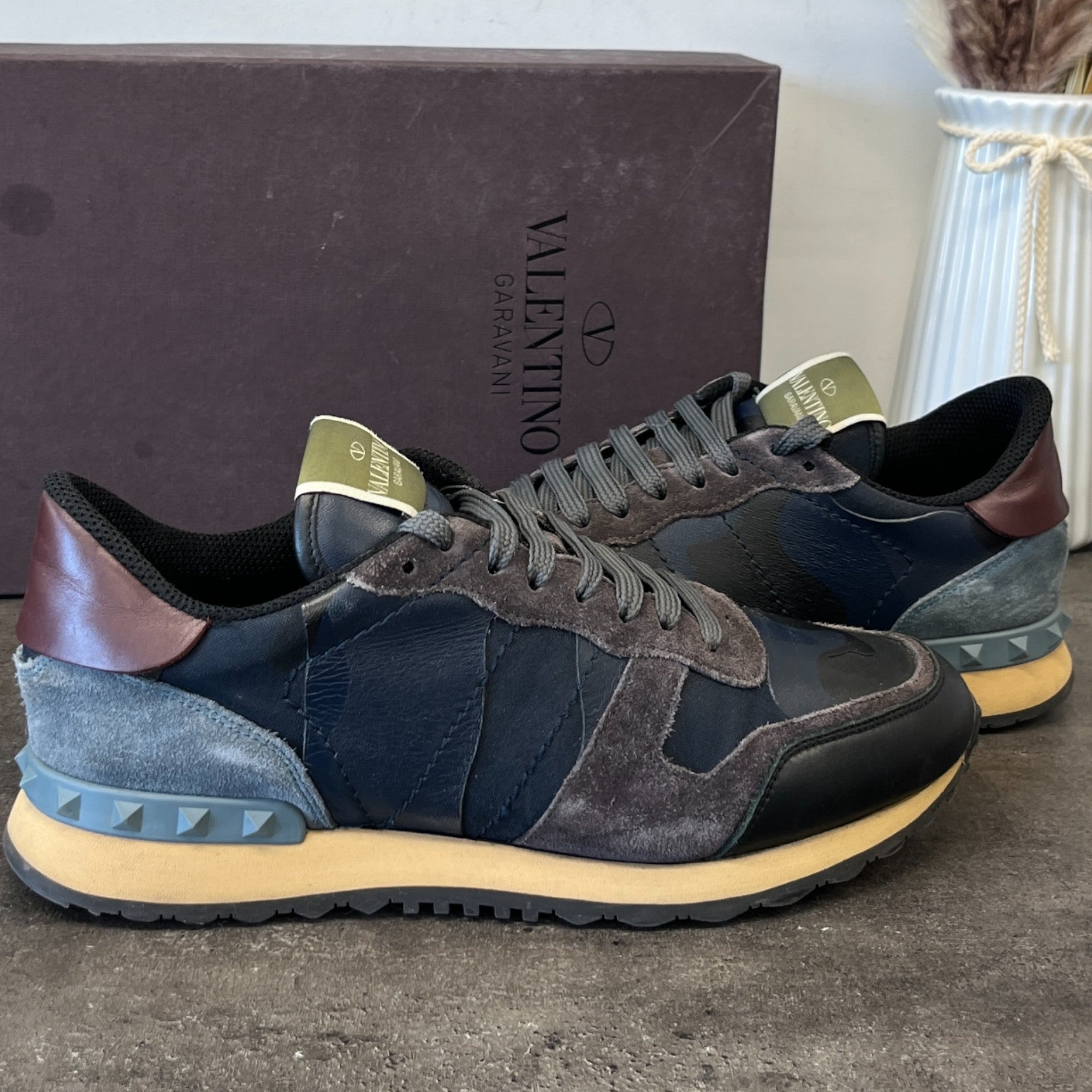 Men's Rockrunner Low Trainers Navy Size EU 40 / UK 6