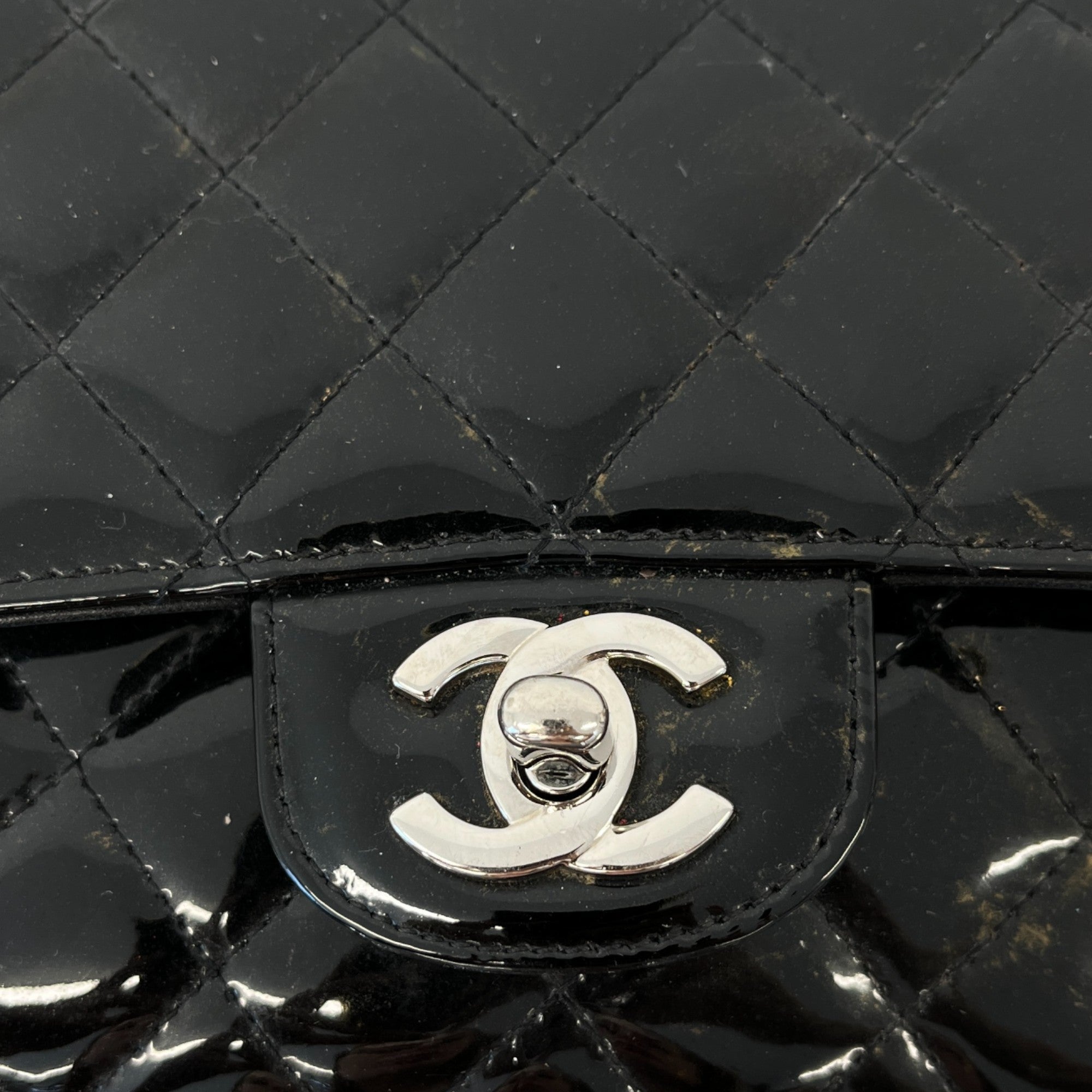 Women's Classic Flap Patent Medium Bag Black