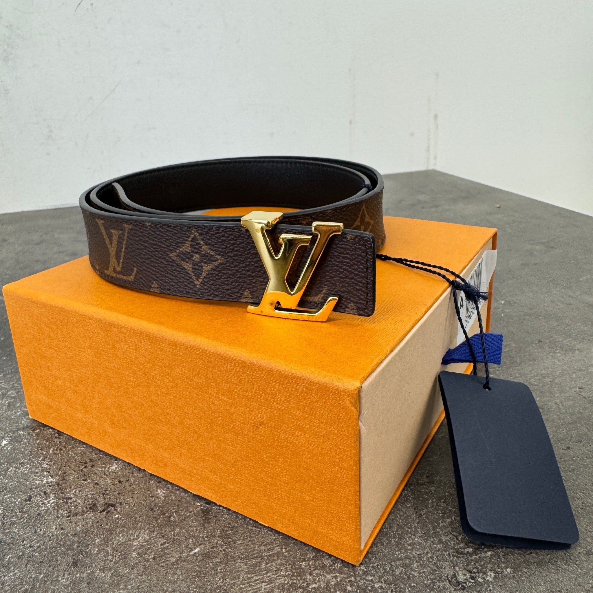 Women's Monogram Belt Brown Size Waist 36"