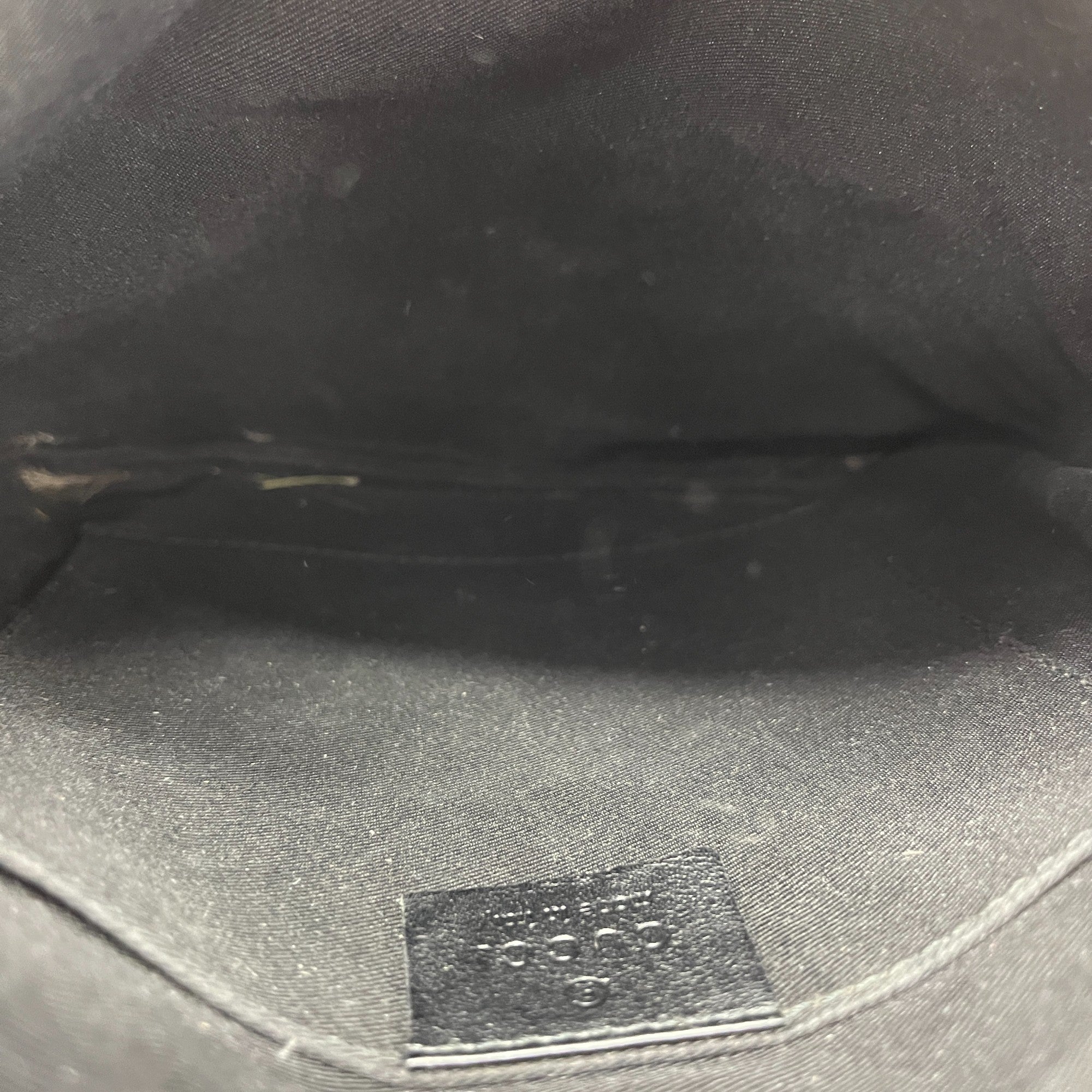 Women's Gg Canvas Messenger Bag Black