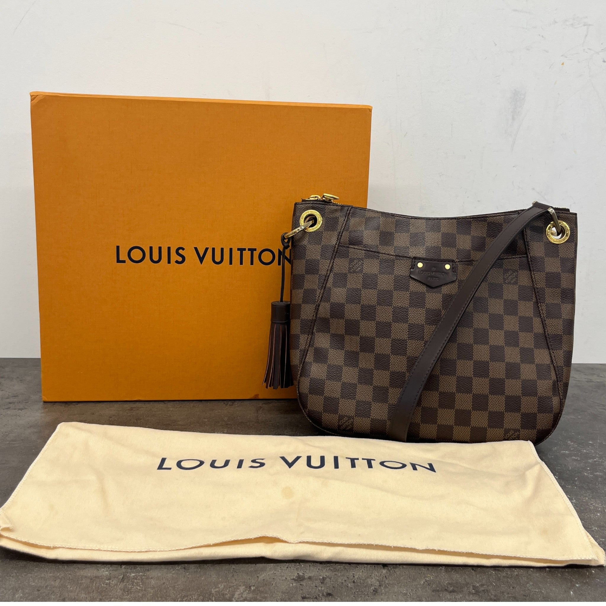 Women's Damier Ebene South Bank Besace Handbag Brown