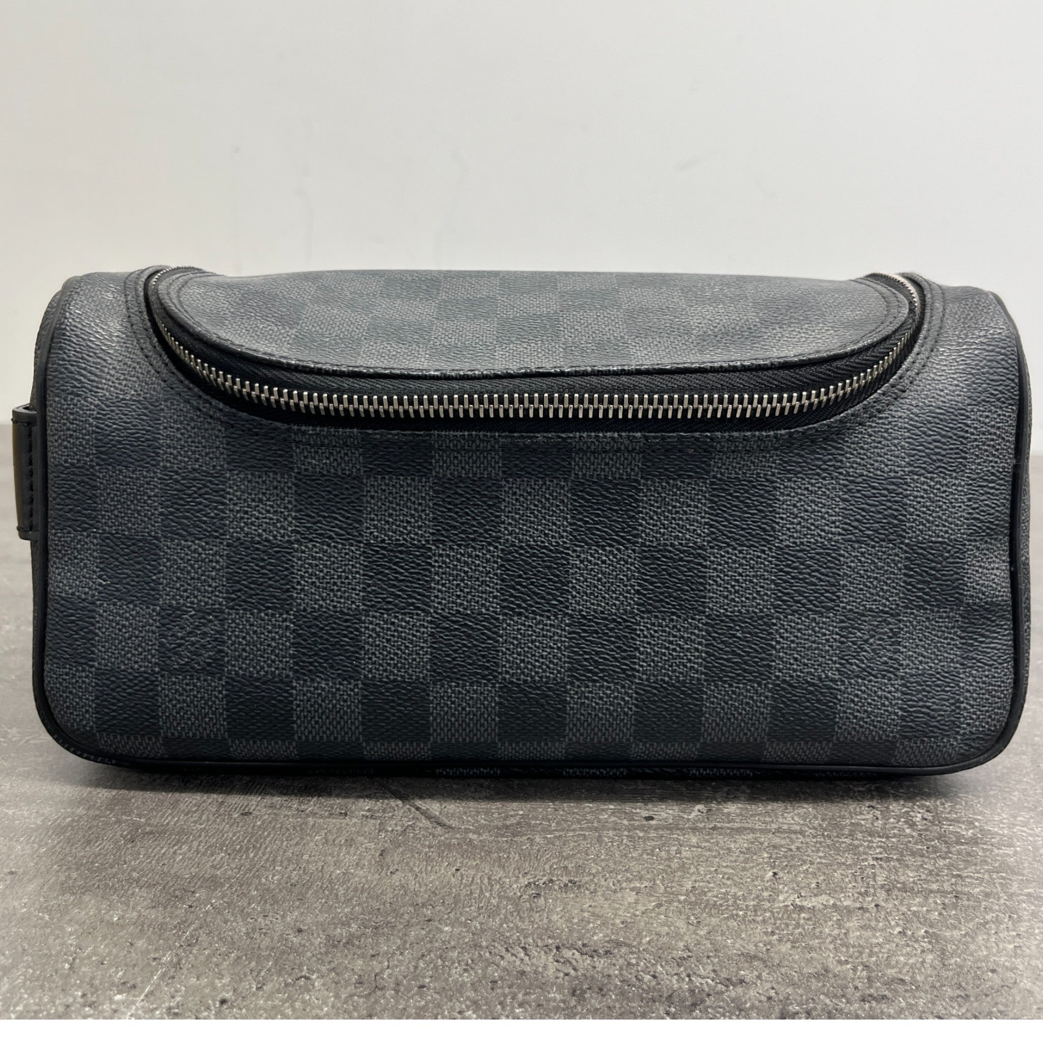 Men's Damier Graphite Toiletry Bag Black