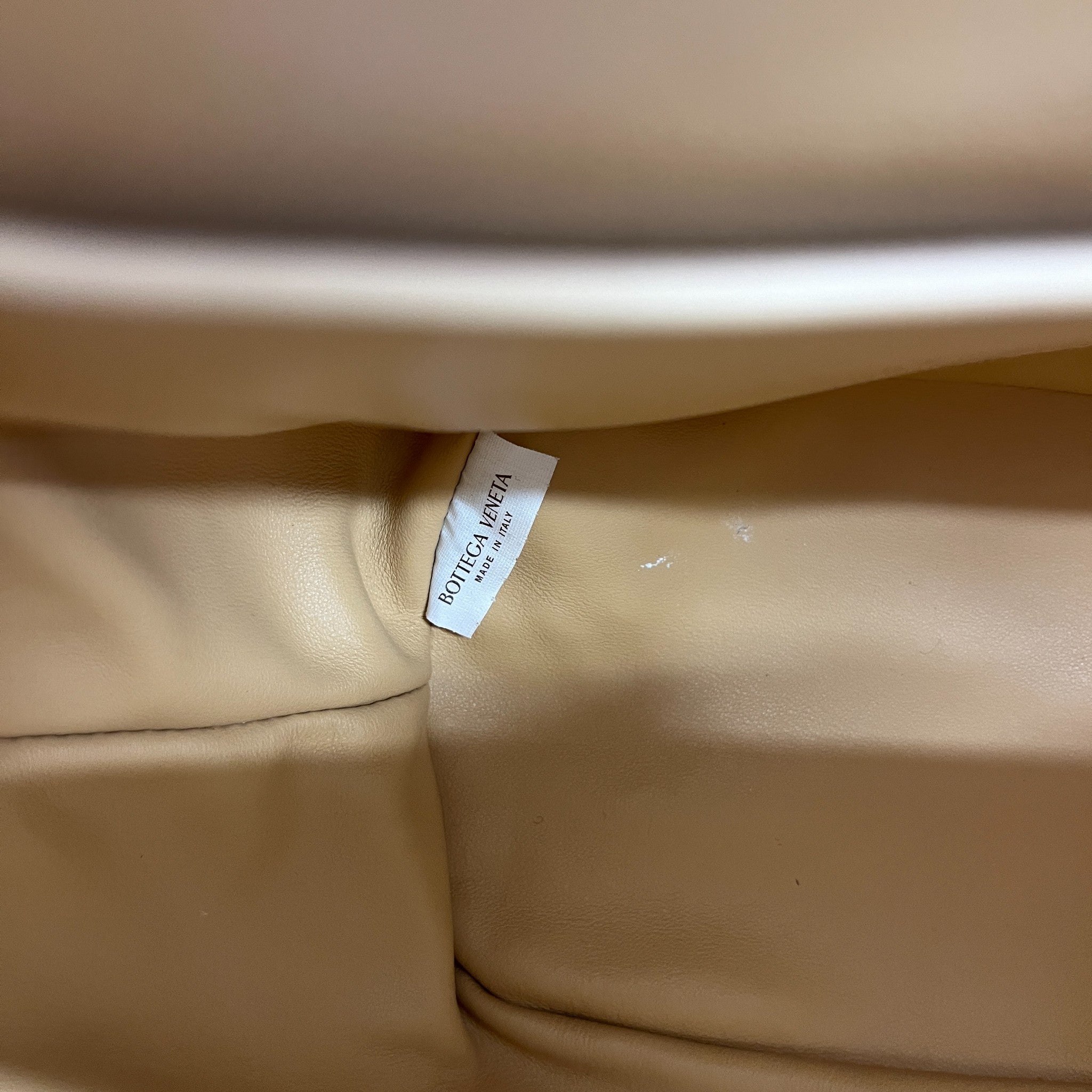 Women's Beak Handbag Beige