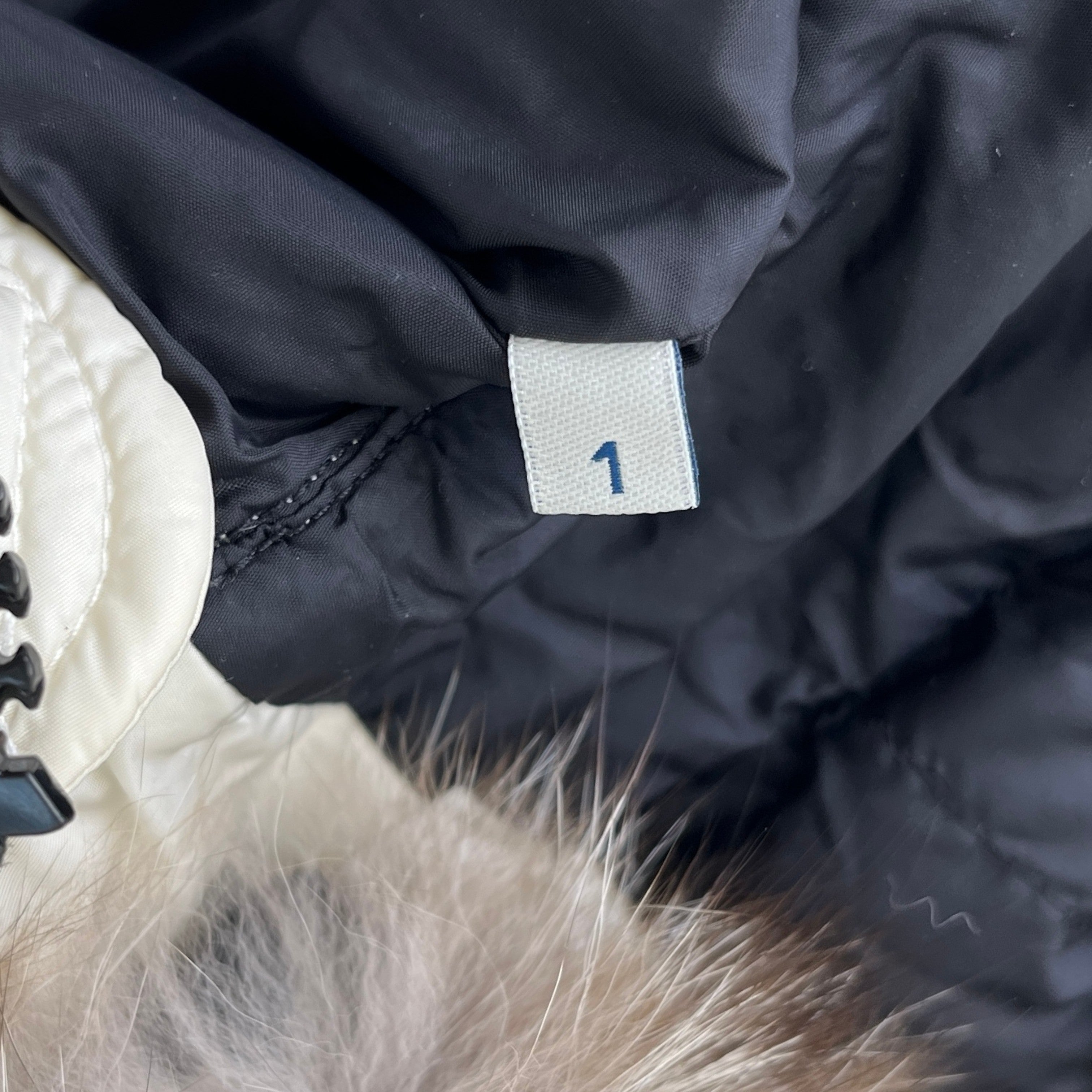 Women's Chitalpa Down Jacket White Size 1 / UK 10