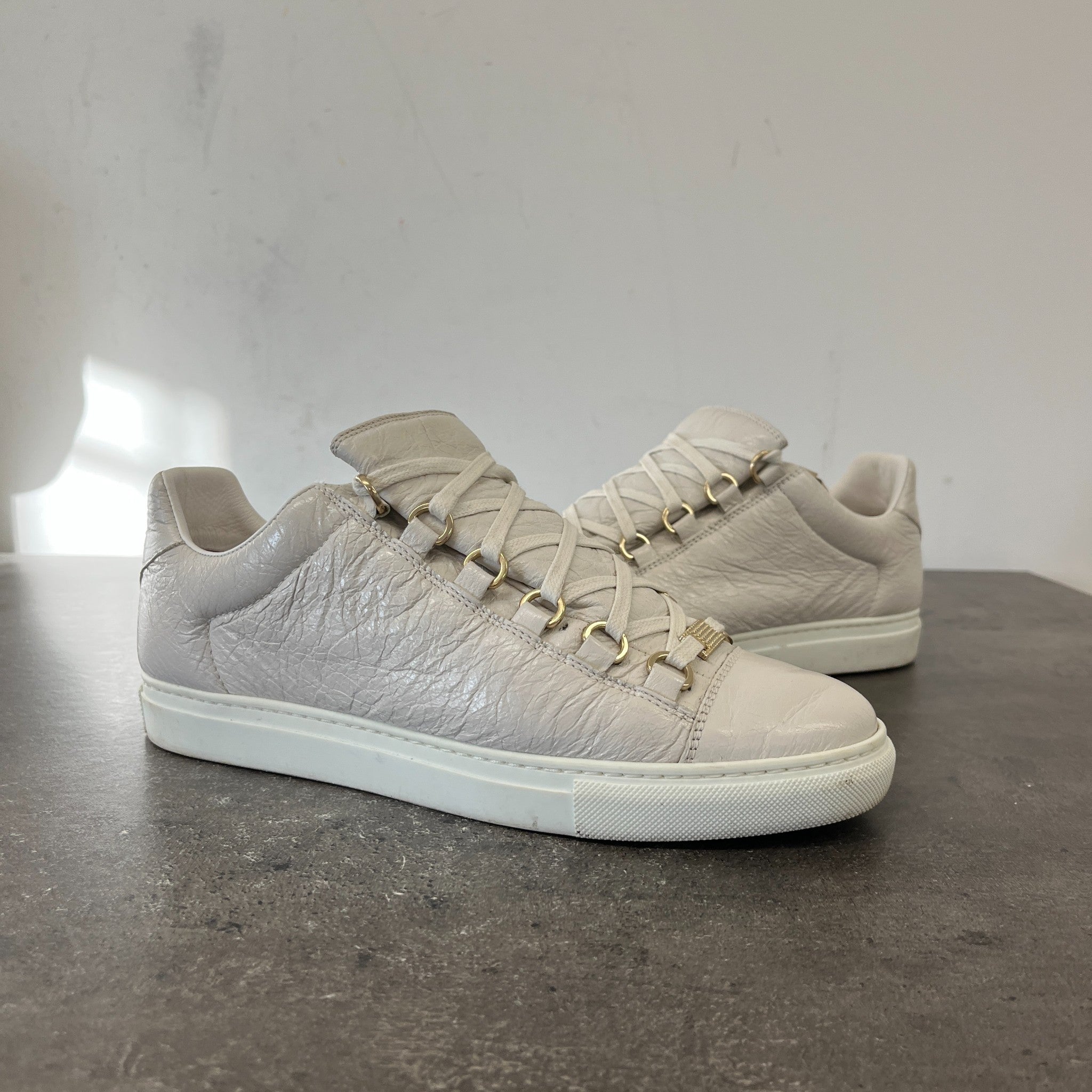 Women's Arena Low Trainers Beige Size EU 38 / UK 5