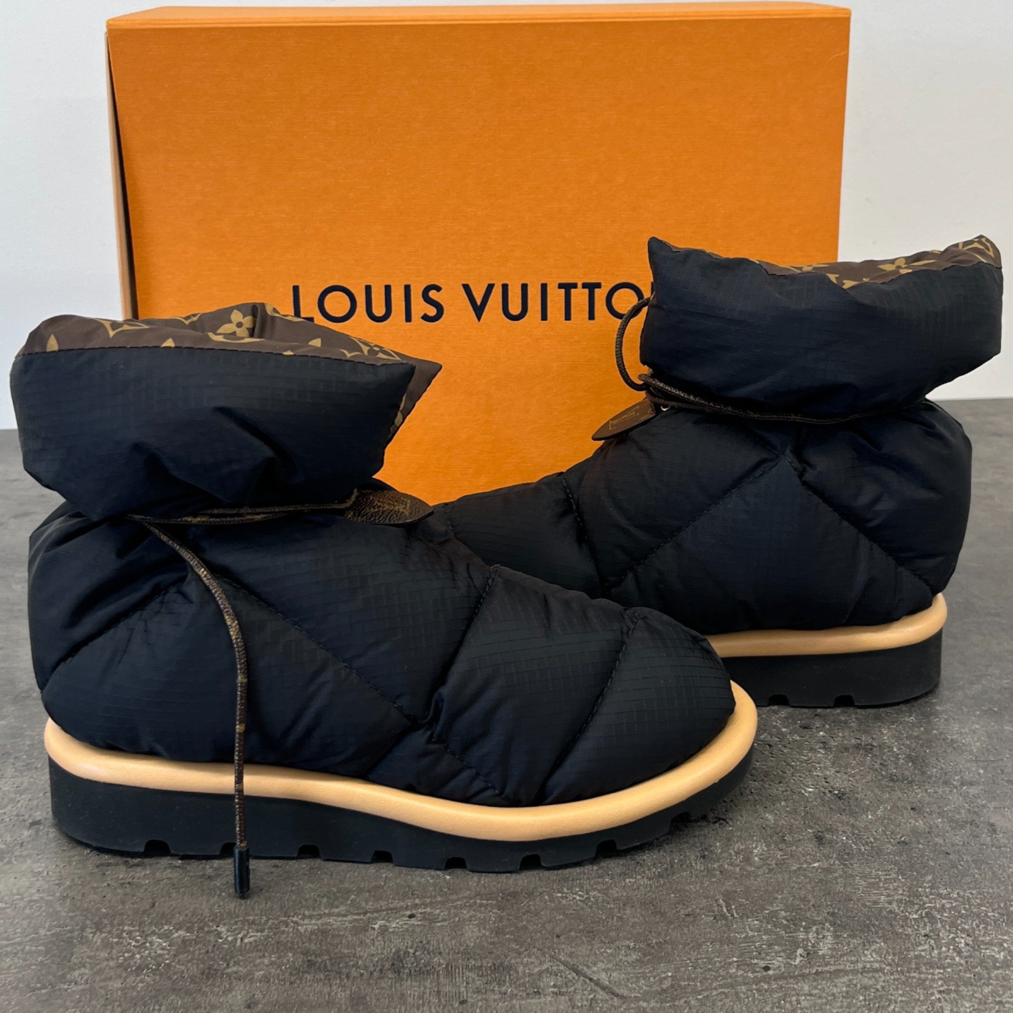 Women's Monogram Pillow Comfort Ankle Boots Black Size EU 36 / UK 3