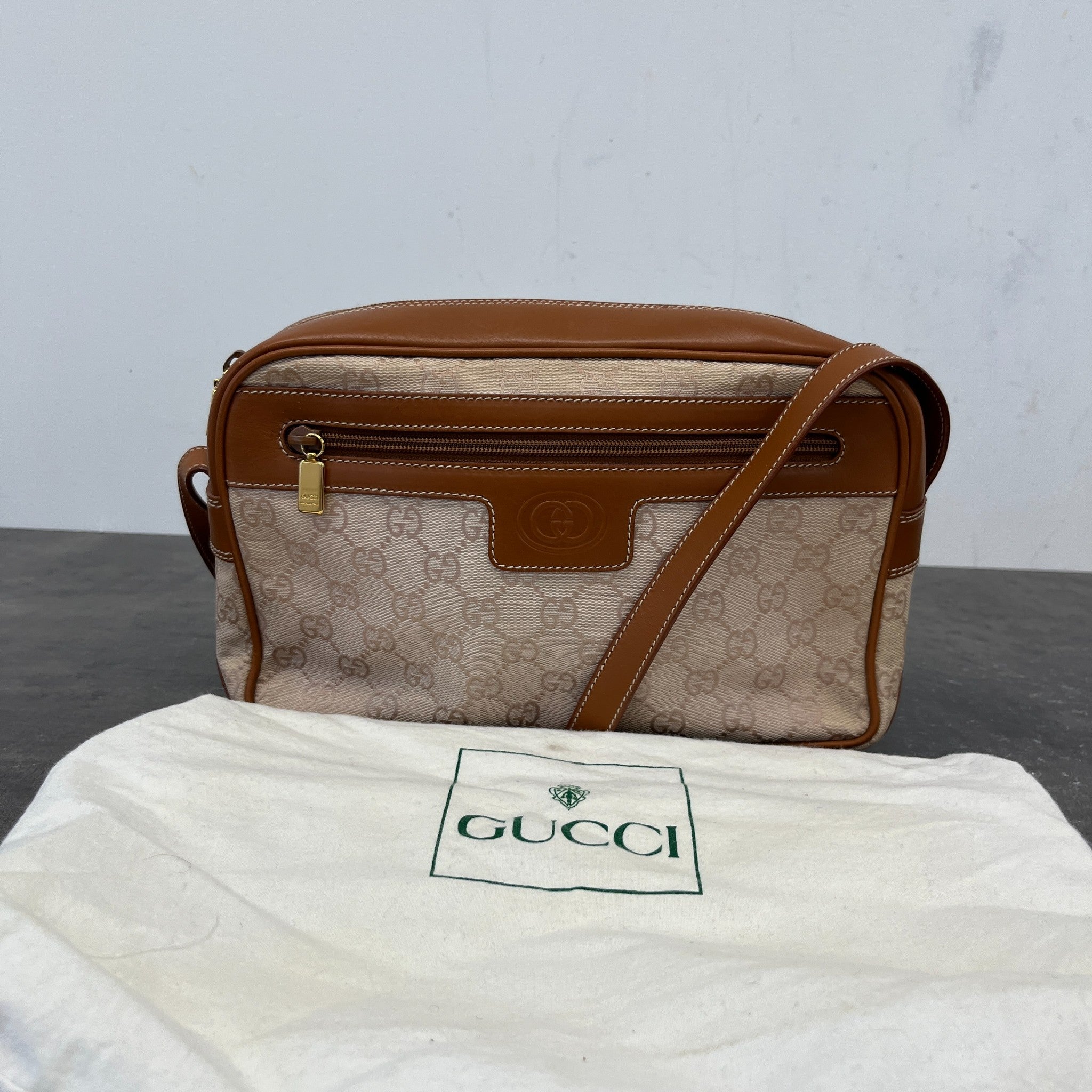 Women's Vintage Gg Supreme Bag Brown