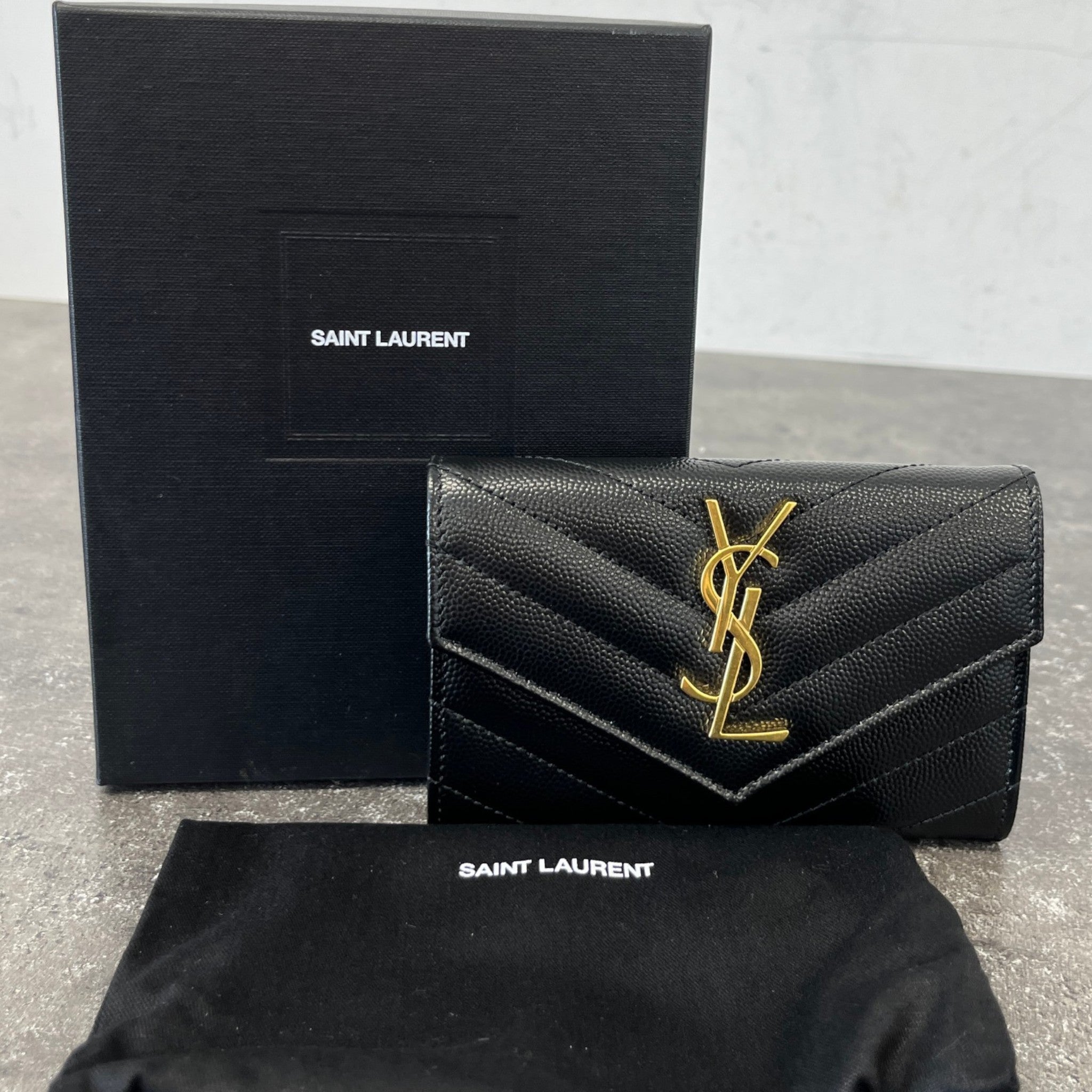 Women's Cassandre Matelassé Small Envelope Wallet Black