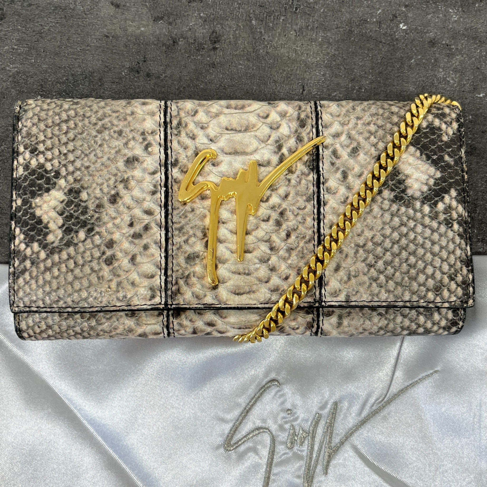 Women's Cleopatra Snake Embossed Handbag Beige