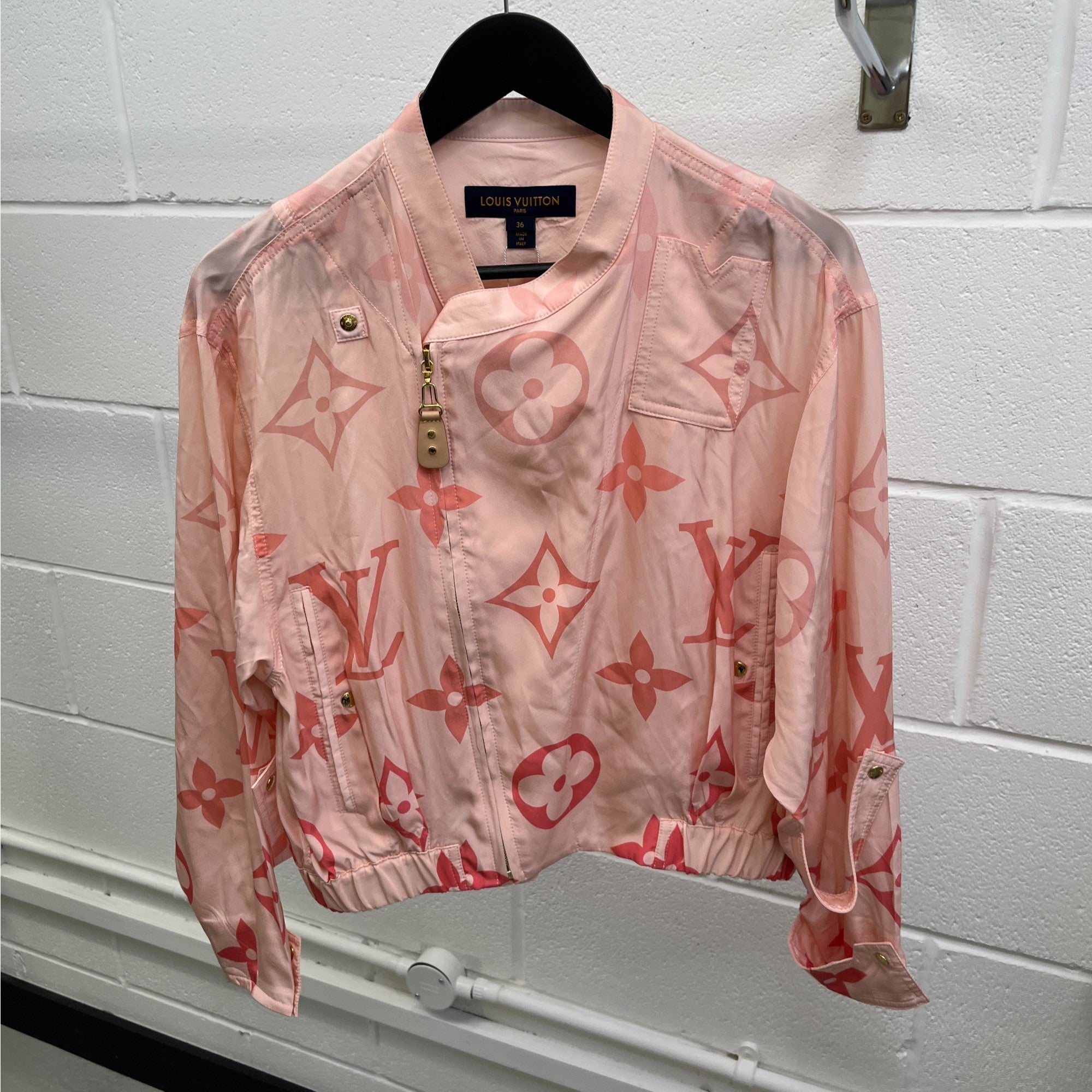 Women's Lv Gradient Monogram Windbreaker Pink Size IT 36 / UK 4