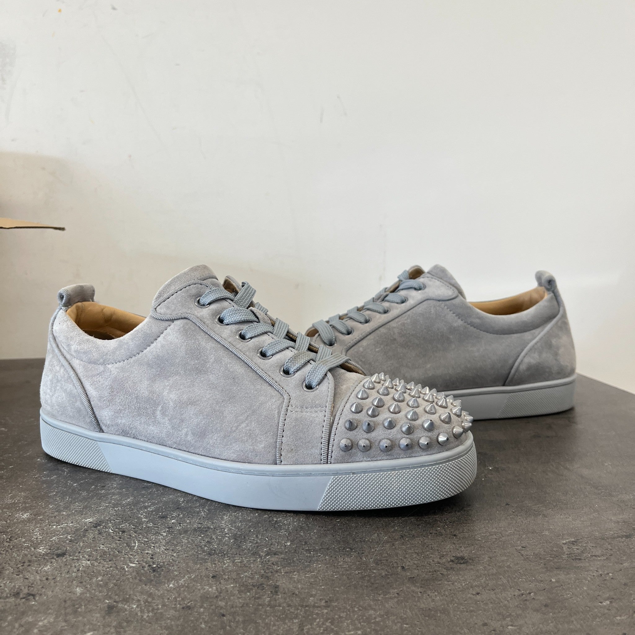 Men's Louis Junior Spikes Flat Low Trainers Grey Size EU 42 / UK 8