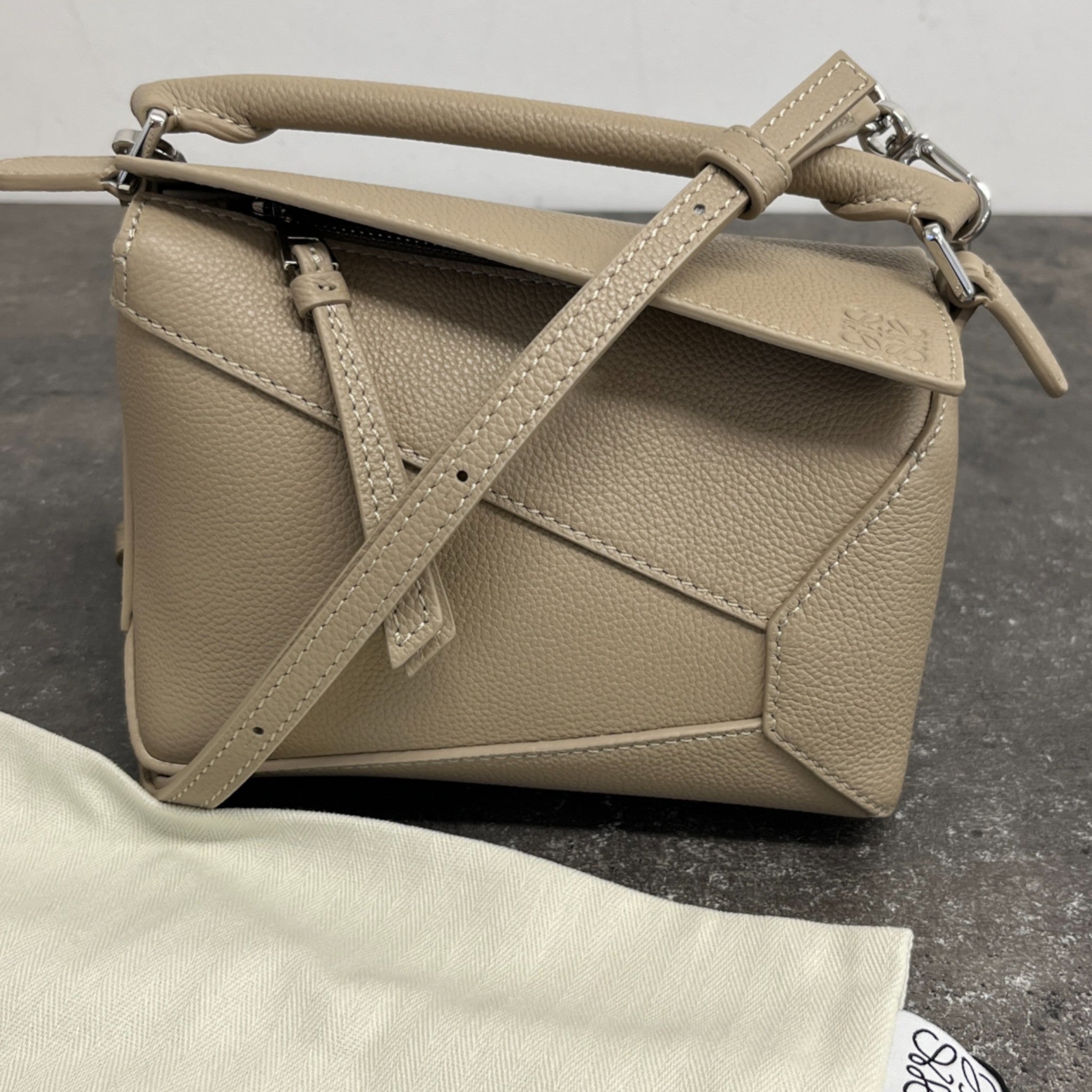 Women's Puzzle Edge Mini Handbag Brown