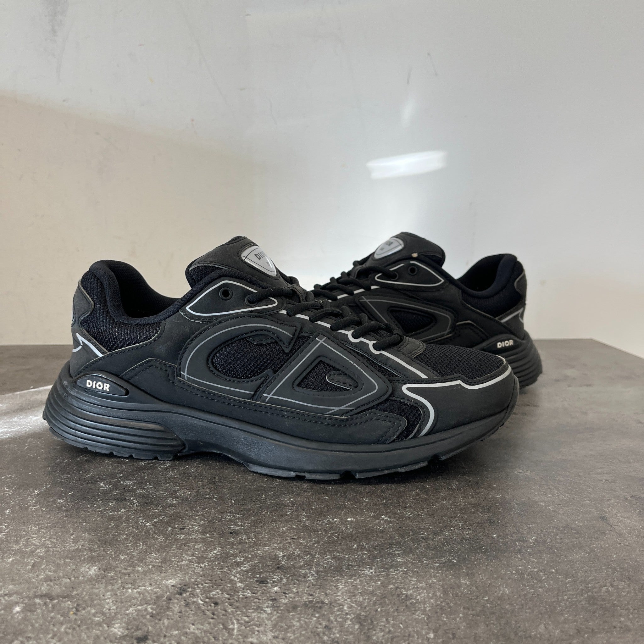 Men's B30 Low Trainers Black Size EU 42 / UK 8