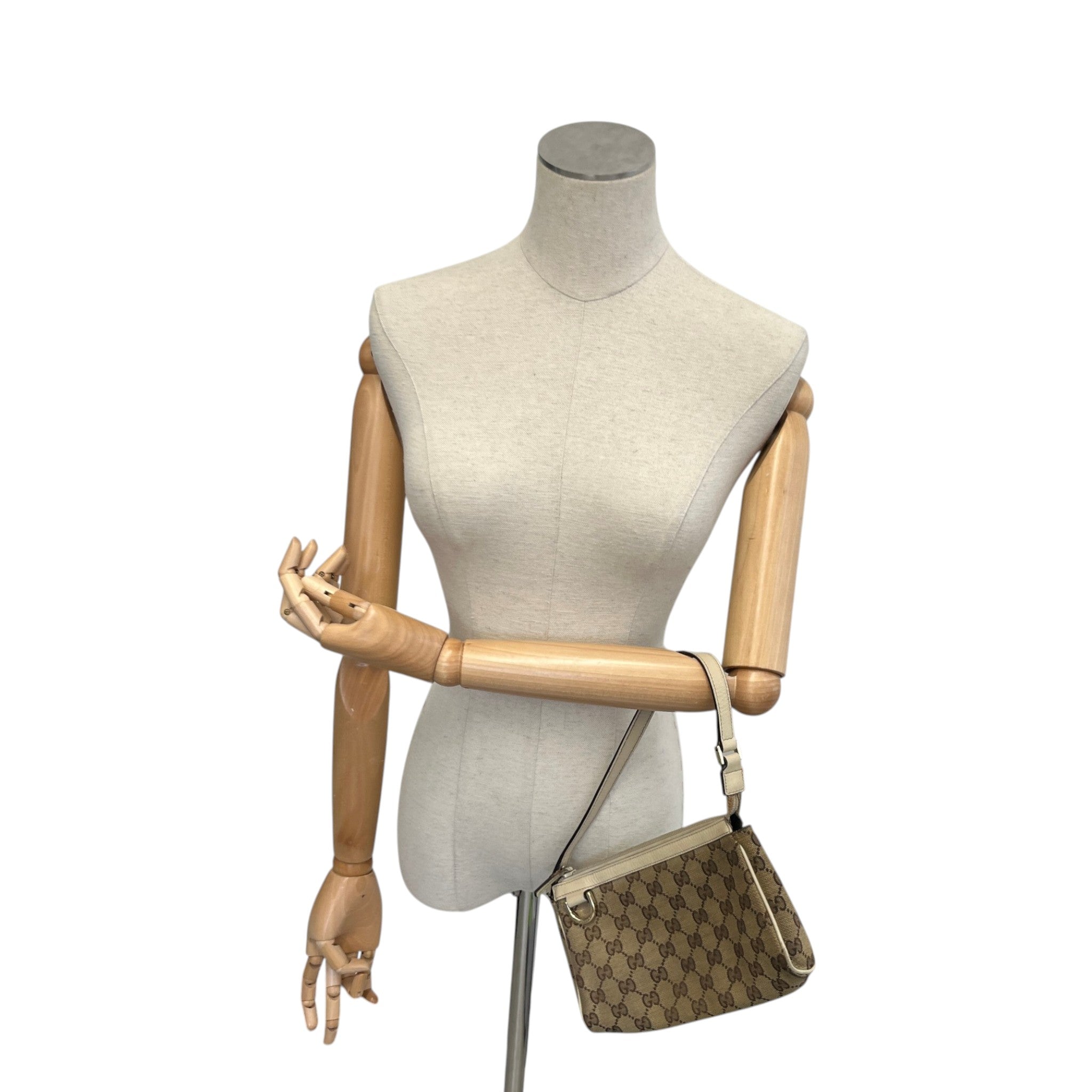 Women's Gg Supreme Abbey Pochette Bag Brown