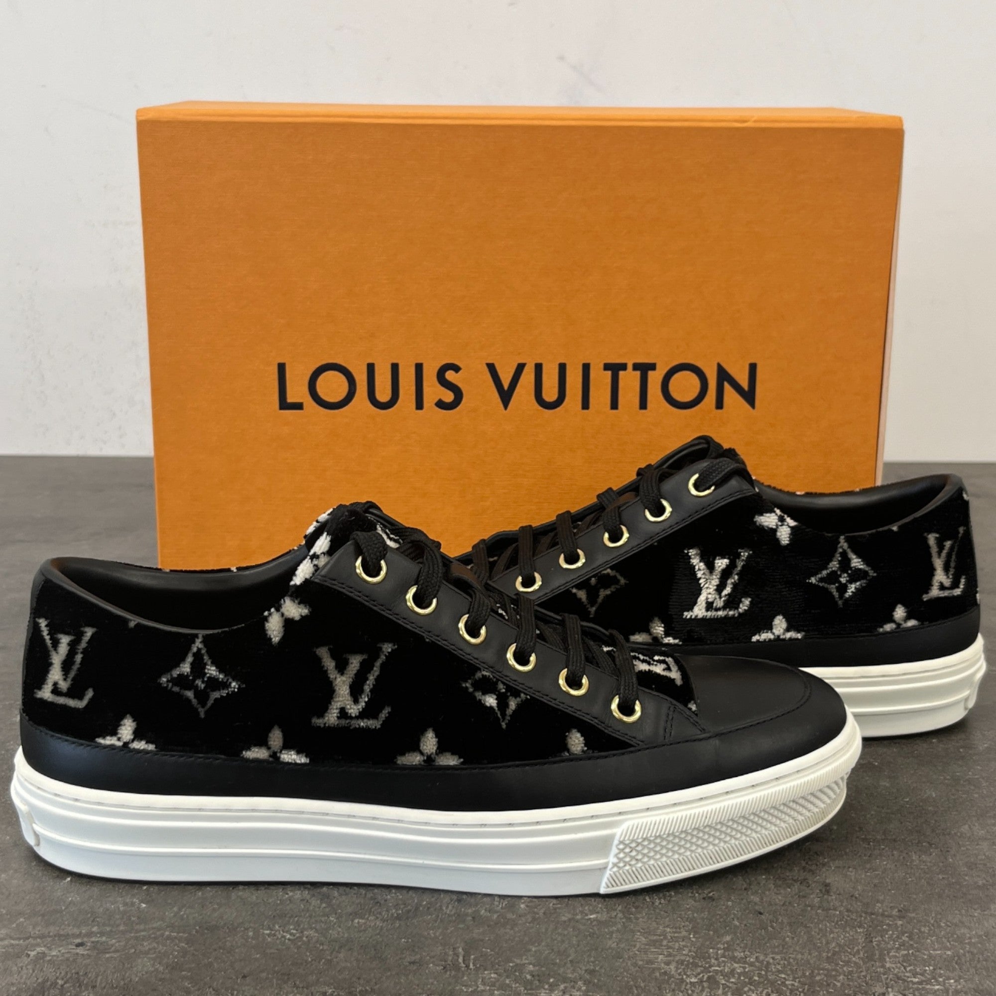 Women's Monogram Stellar Low Trainers Black Size EU 37 / UK 4