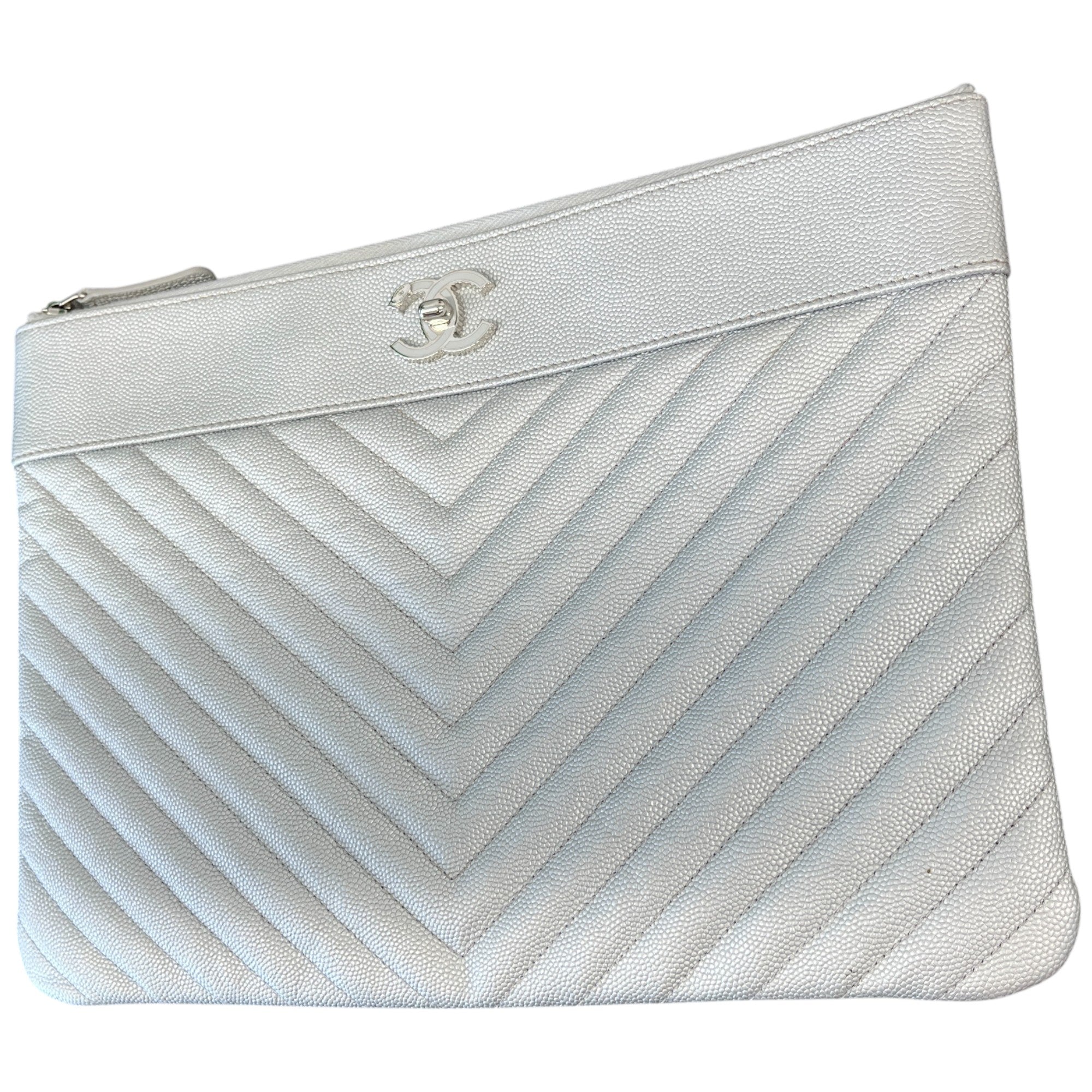 Women's Cc Quilted Caviar Pouch Silver