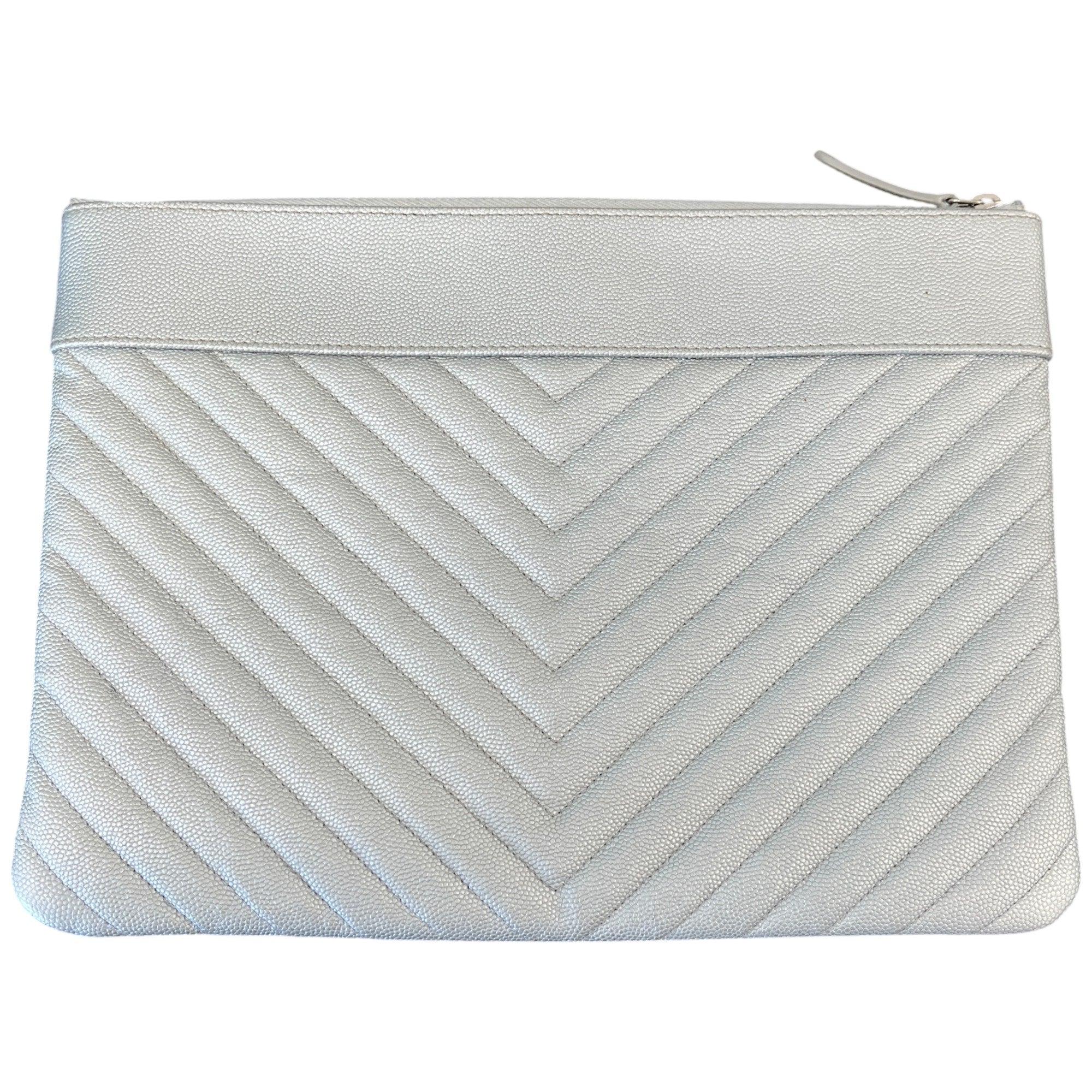 Women's Cc Quilted Caviar Pouch Silver