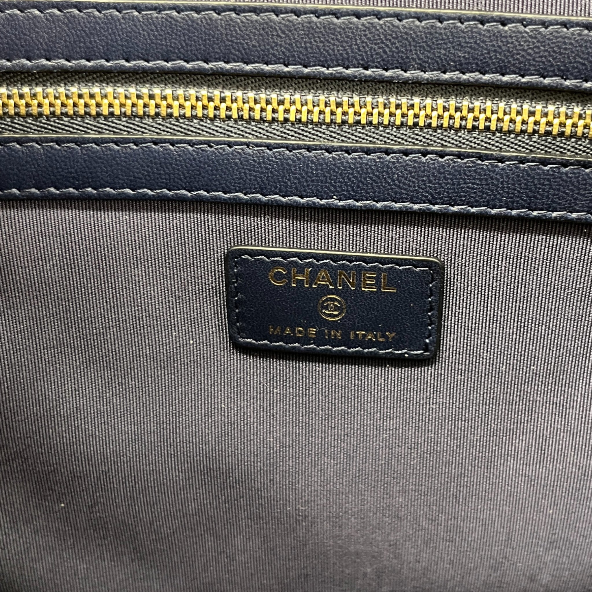 Women's Large Quilted Caviar O Case Clutch Navy