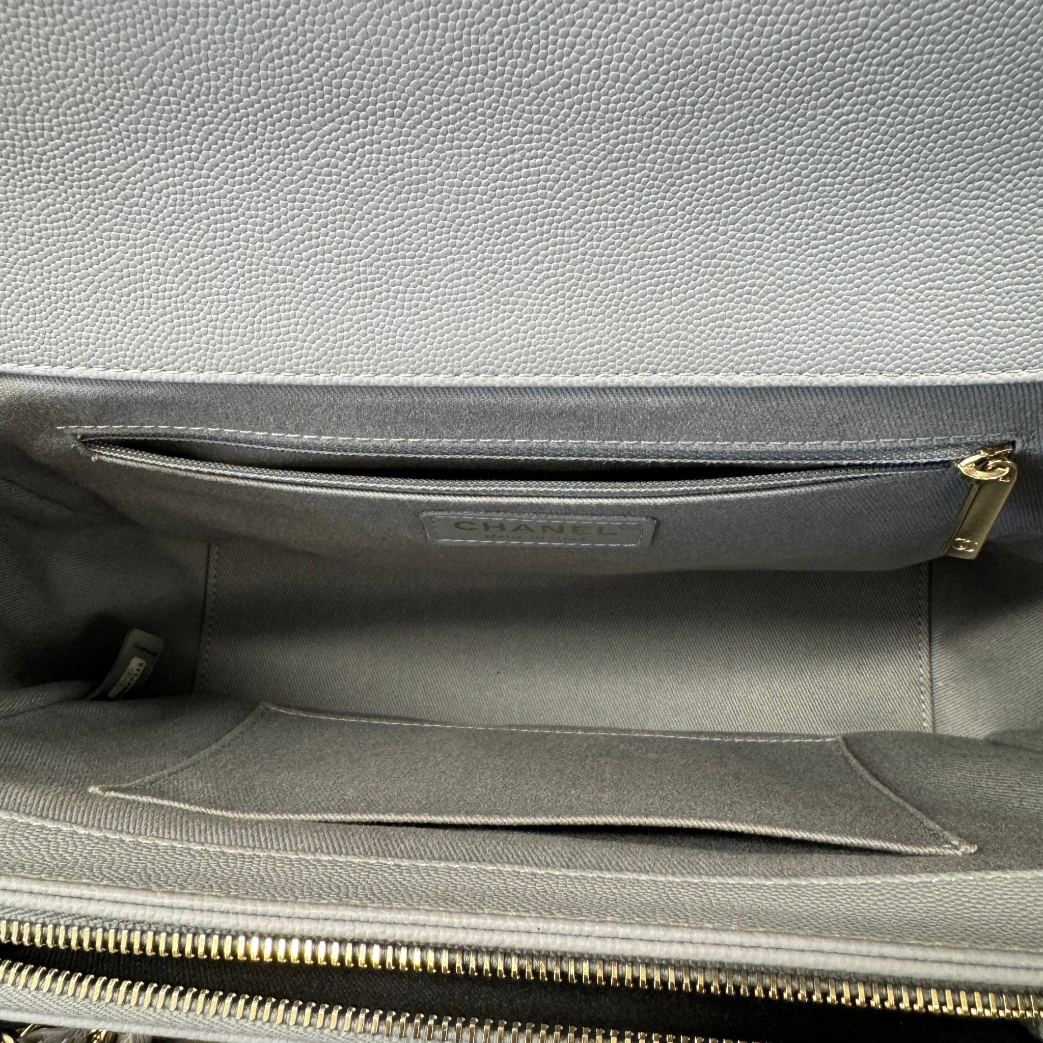Women's Cc Affinity Flap Bag Grey