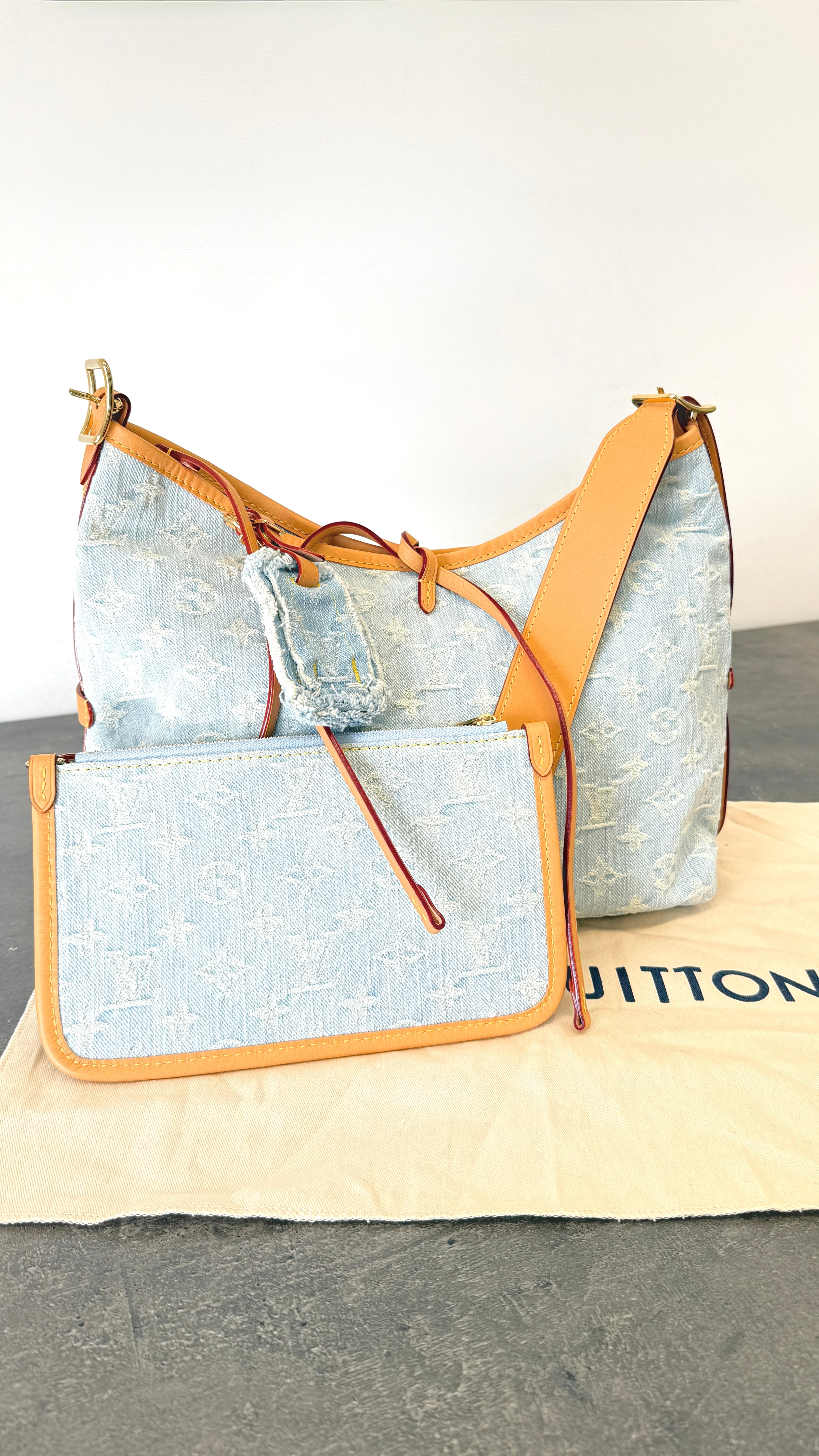 Women's Monogram Carryall Pm Bag Blue