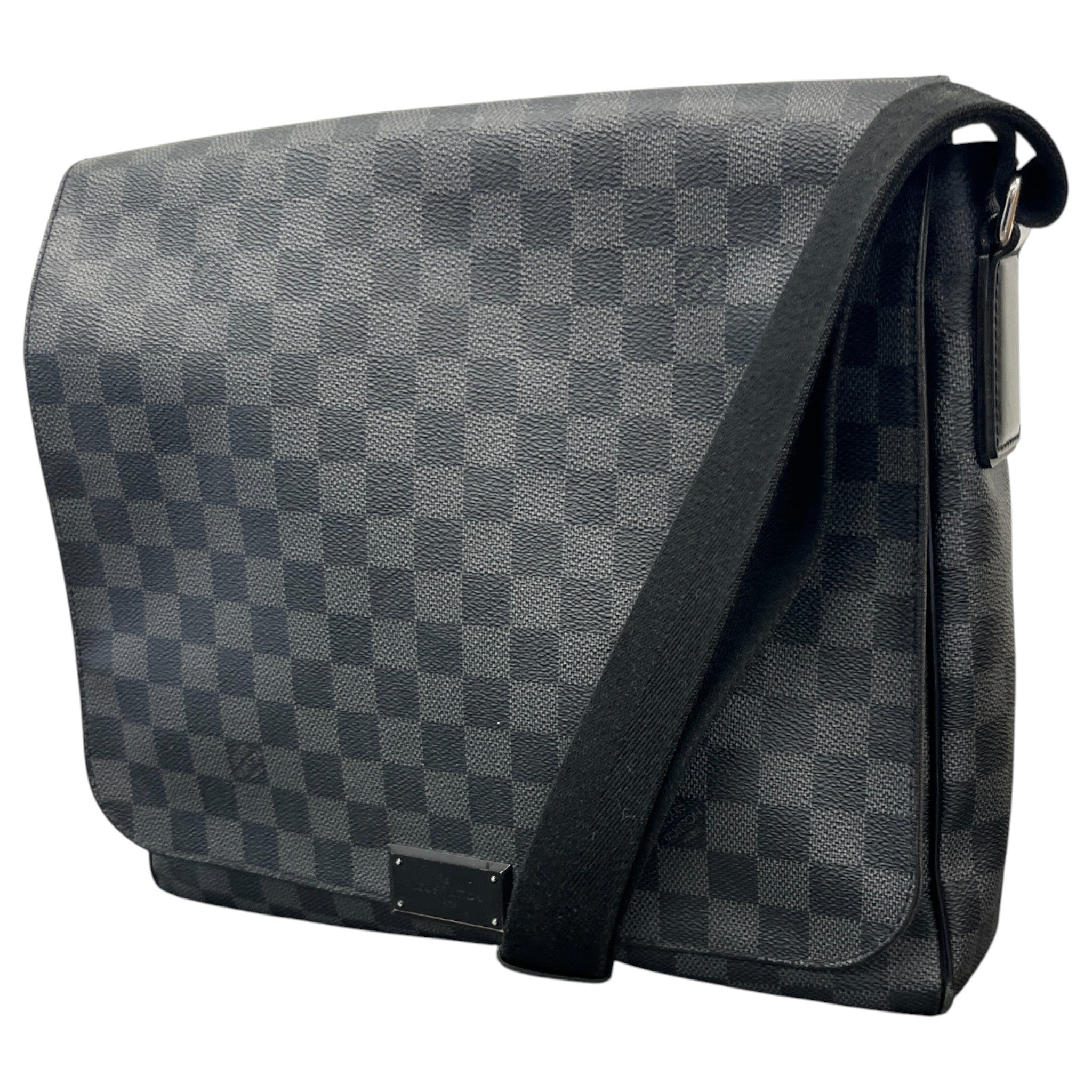 Men's Damier Graphite District Mm Messenger Bag Black