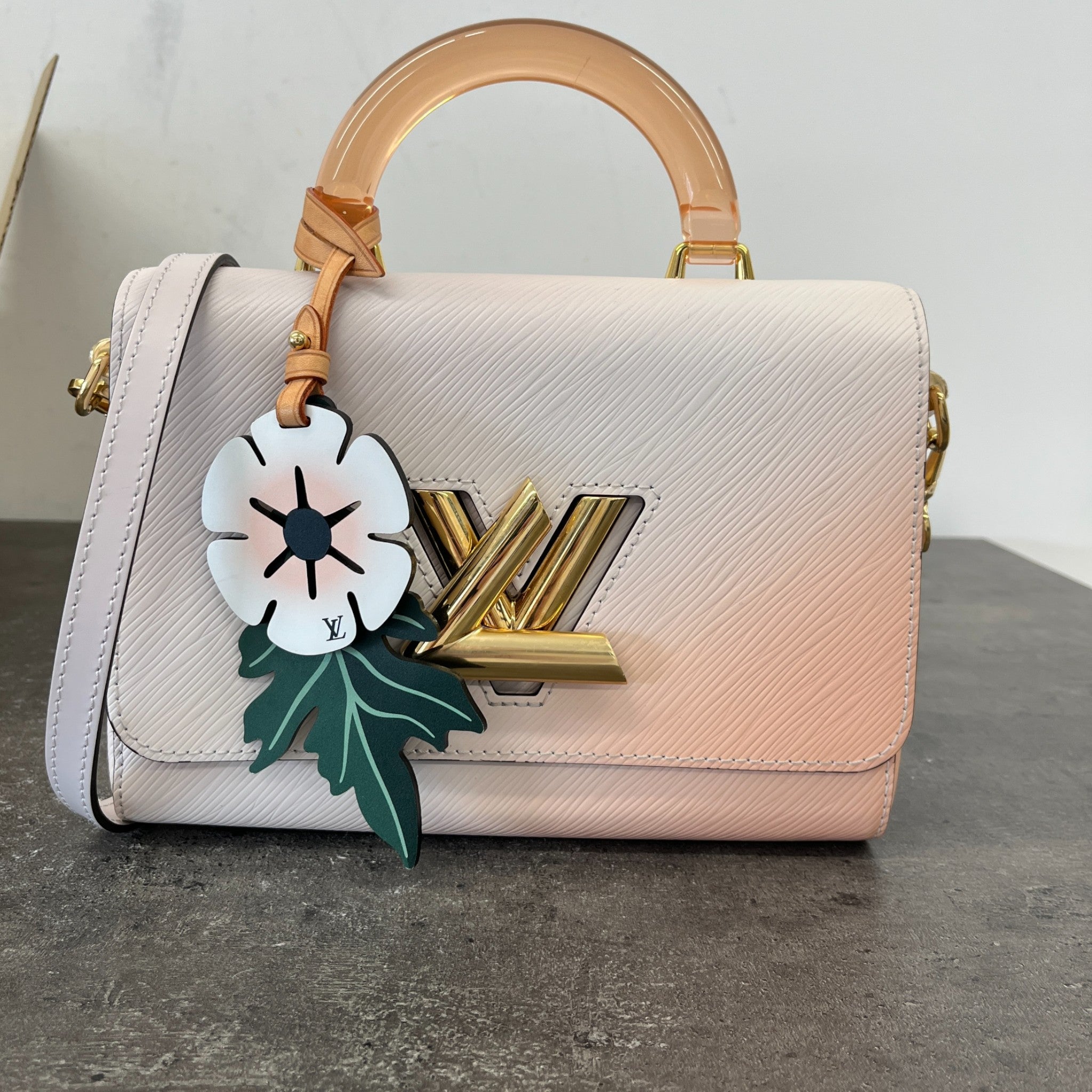 Women's Rose Gradient Epi Twist Mm Bag Beige