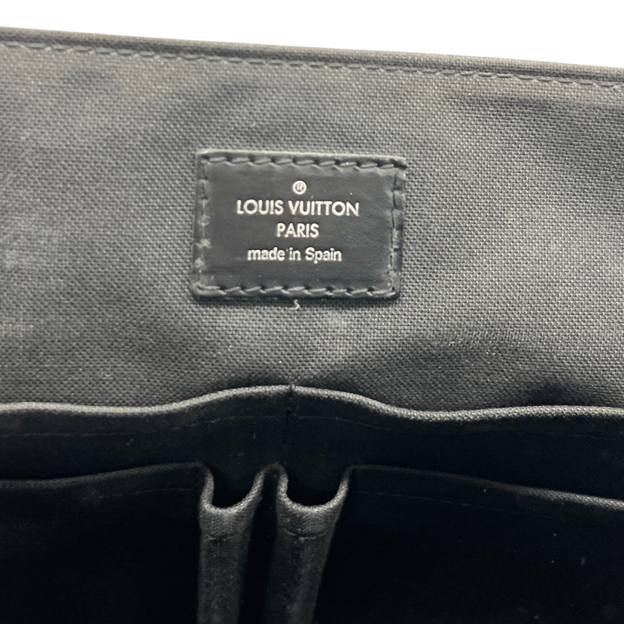 Men's Damier Graphite District Mm Messenger Bag Black