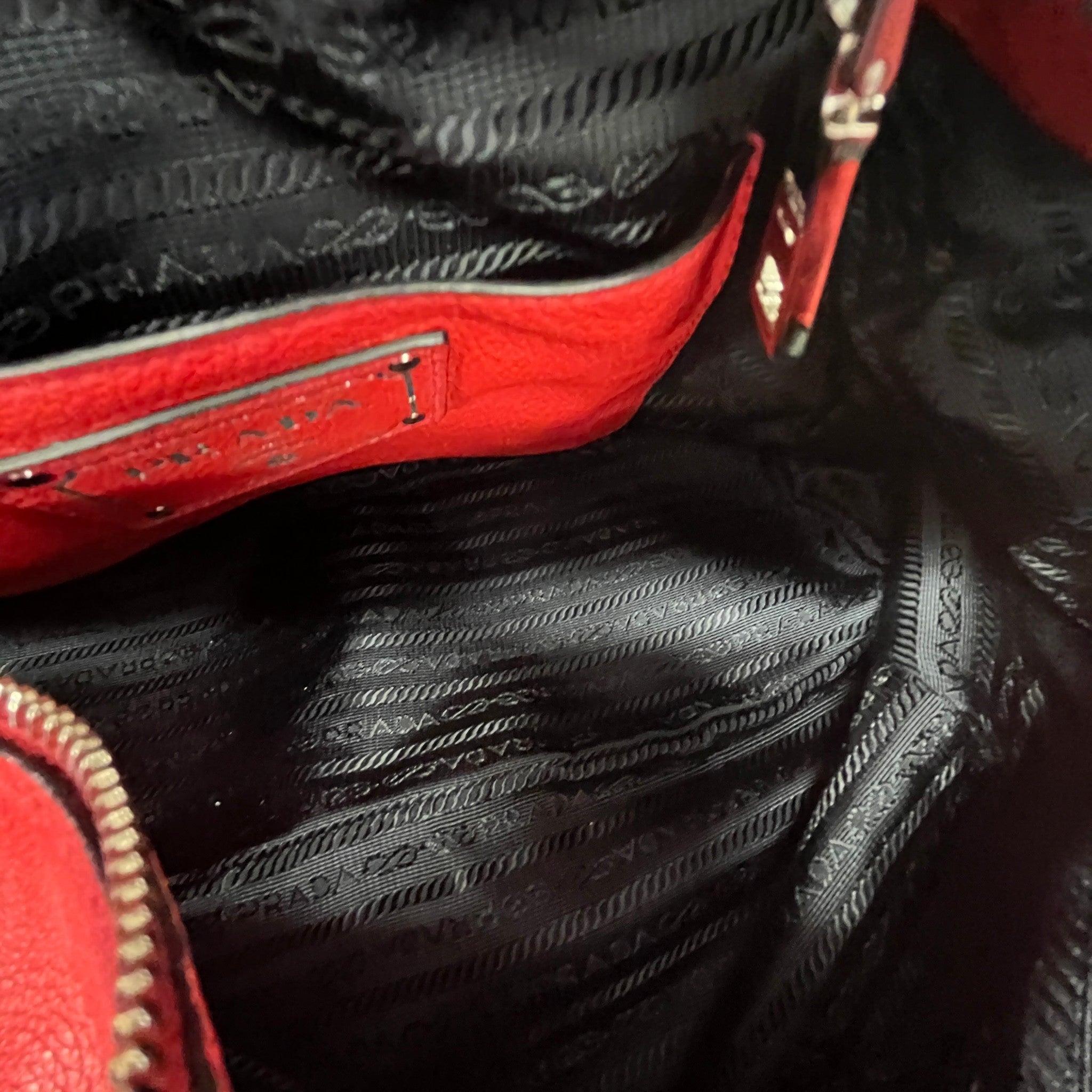 Women's Daino Hobo Bag Red