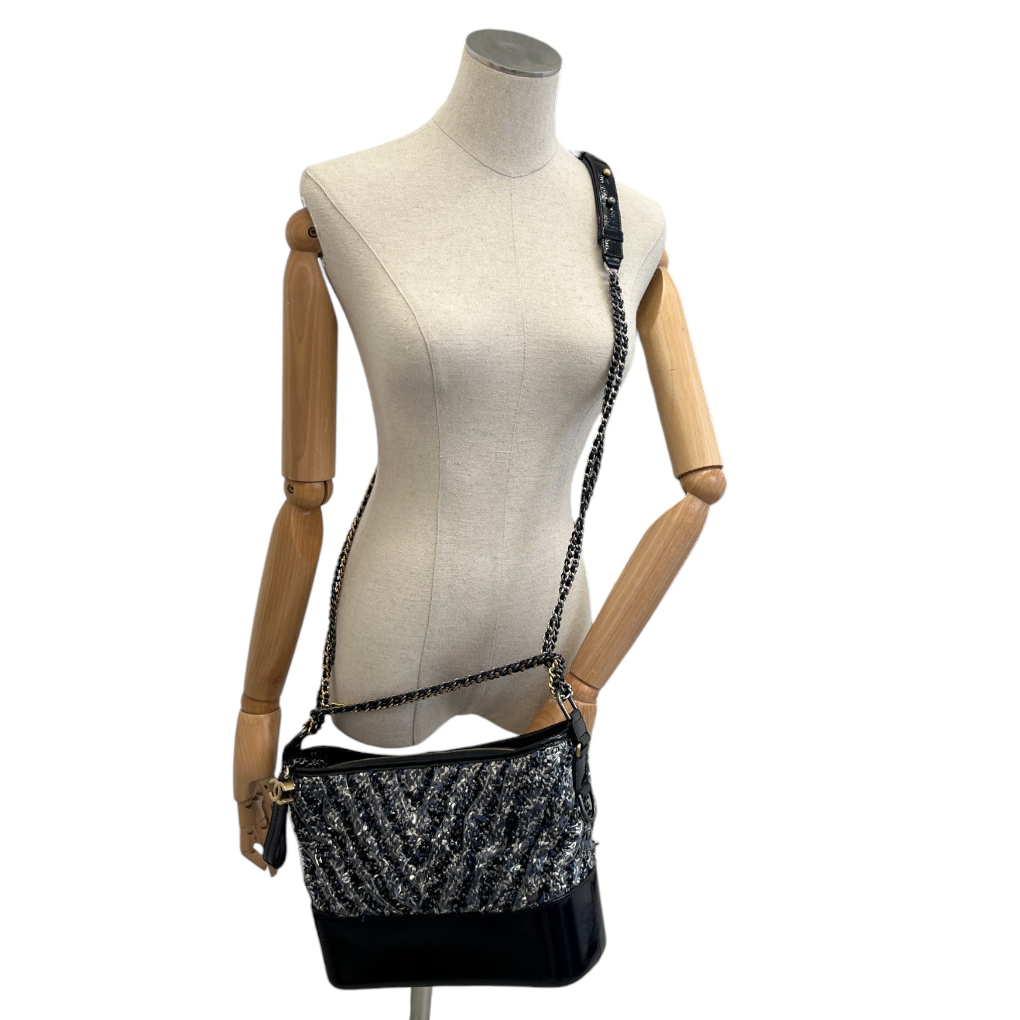 Women's Medium Plastic Chevron Gabrielle Tweed Hobo Bag Black