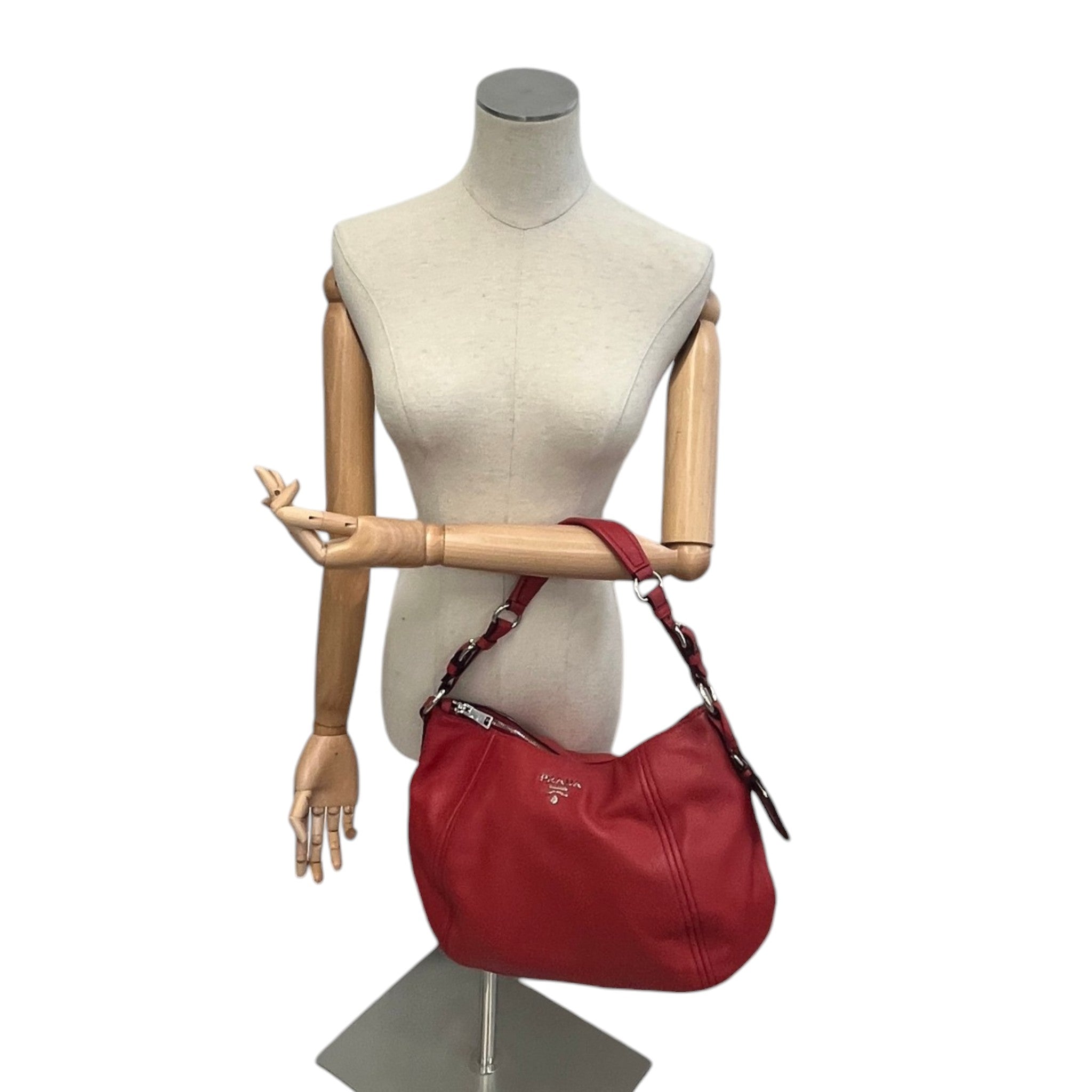 Women's Daino Hobo Bag Red