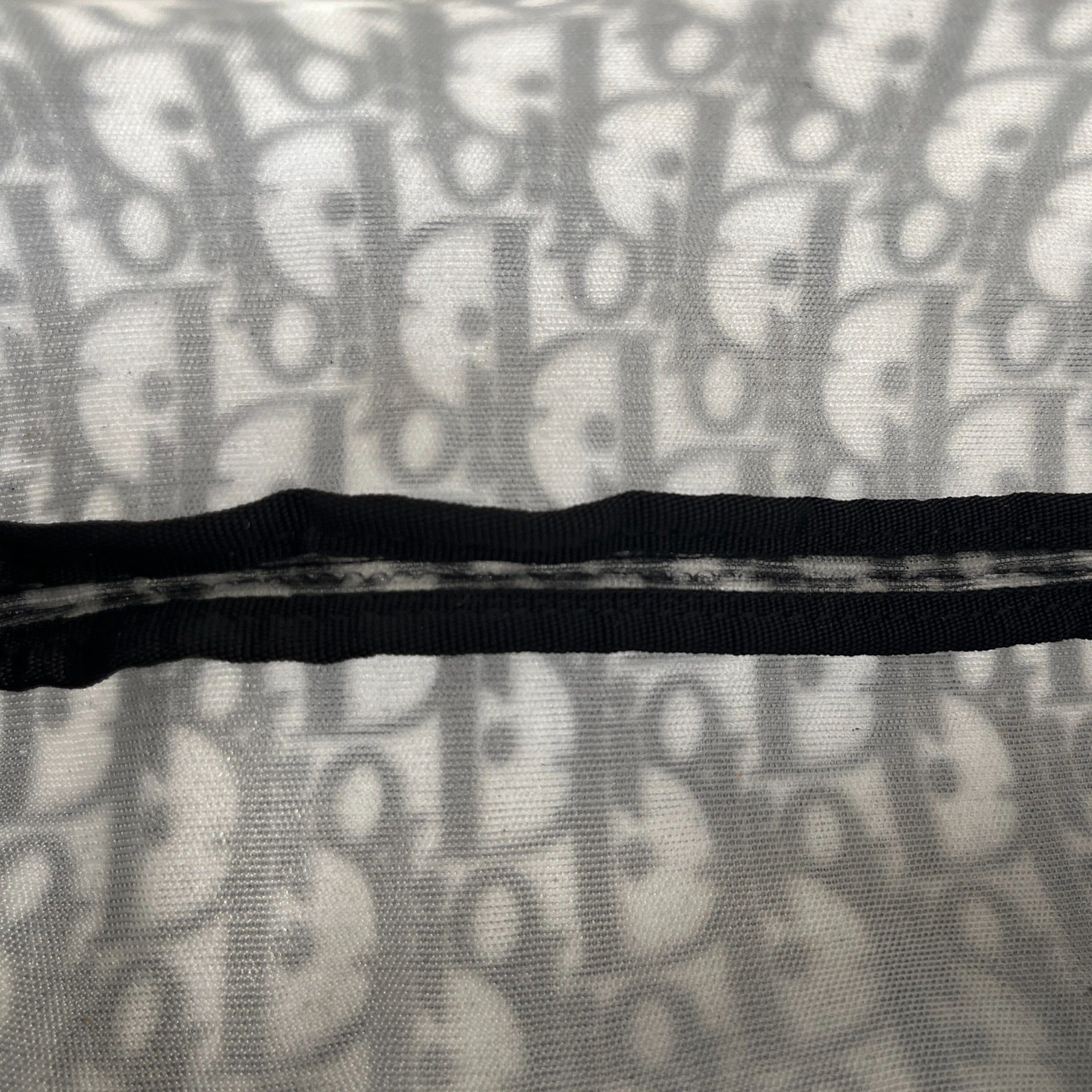 Women's Oblique Roller Handbag Black